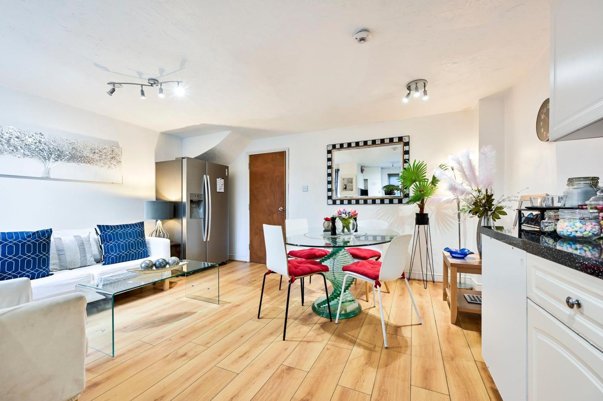Apartment Destination Docklands *