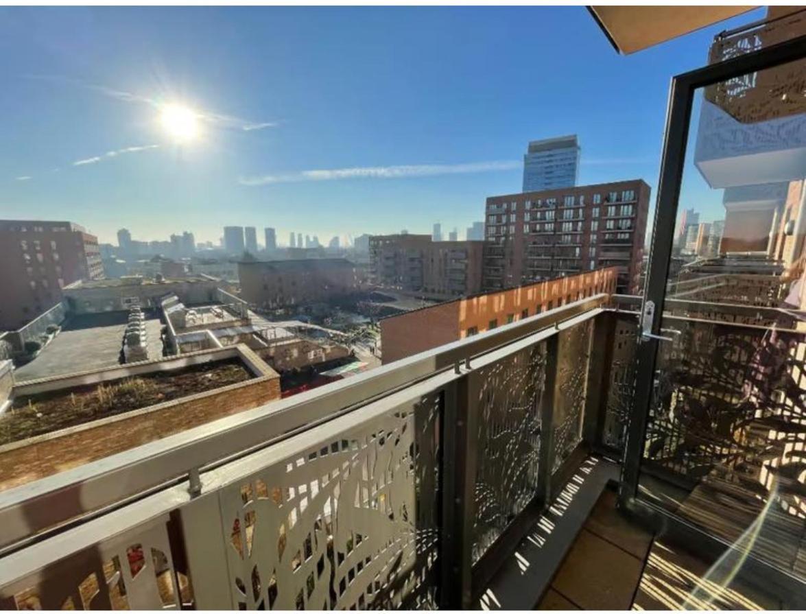 Canning Town -2 Bed Luxury Apartment London