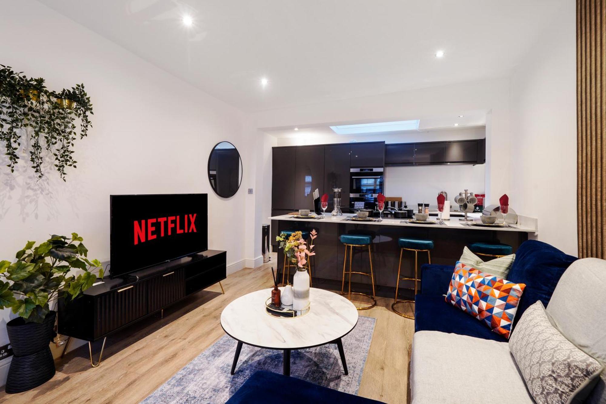 Charming 2 Bed House - Roof Terrace & Parking Vakantiehuis Londen