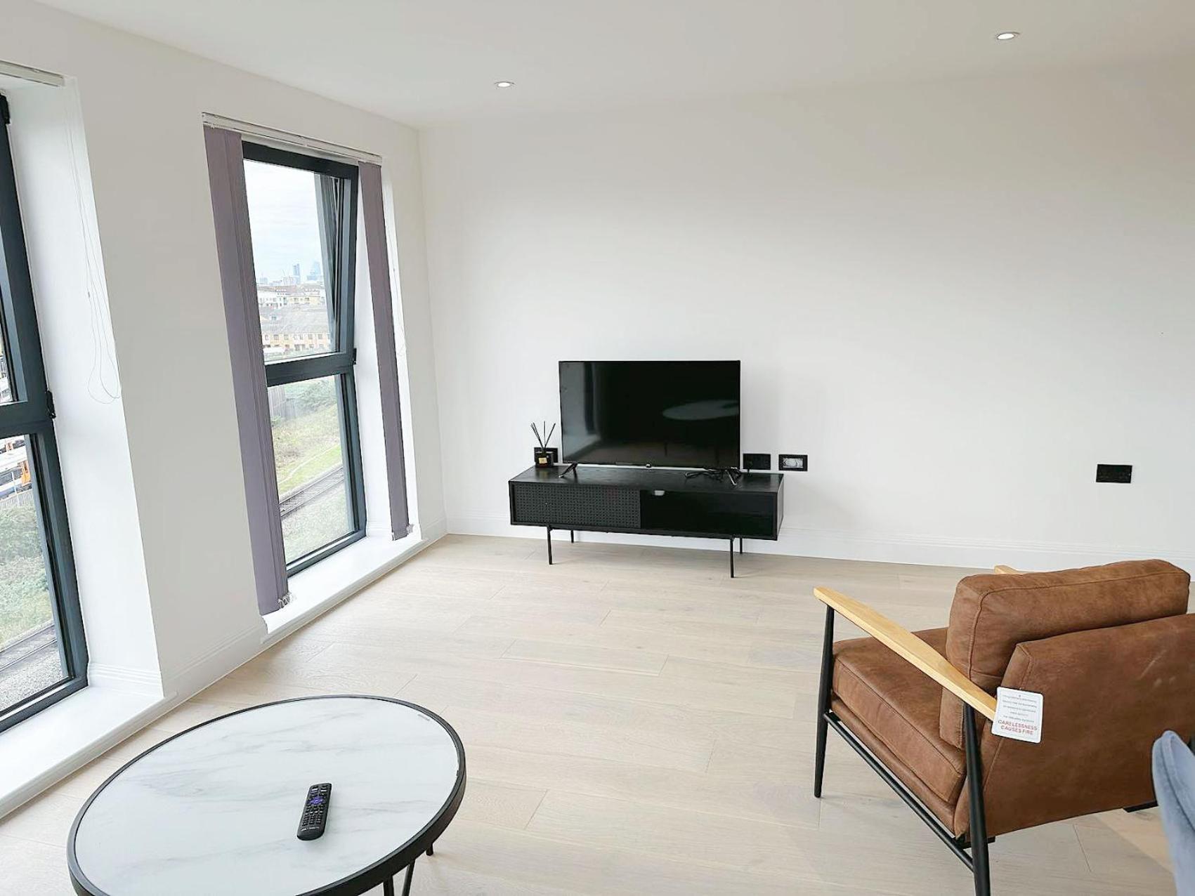 Luxury Modern Flat Near Center London