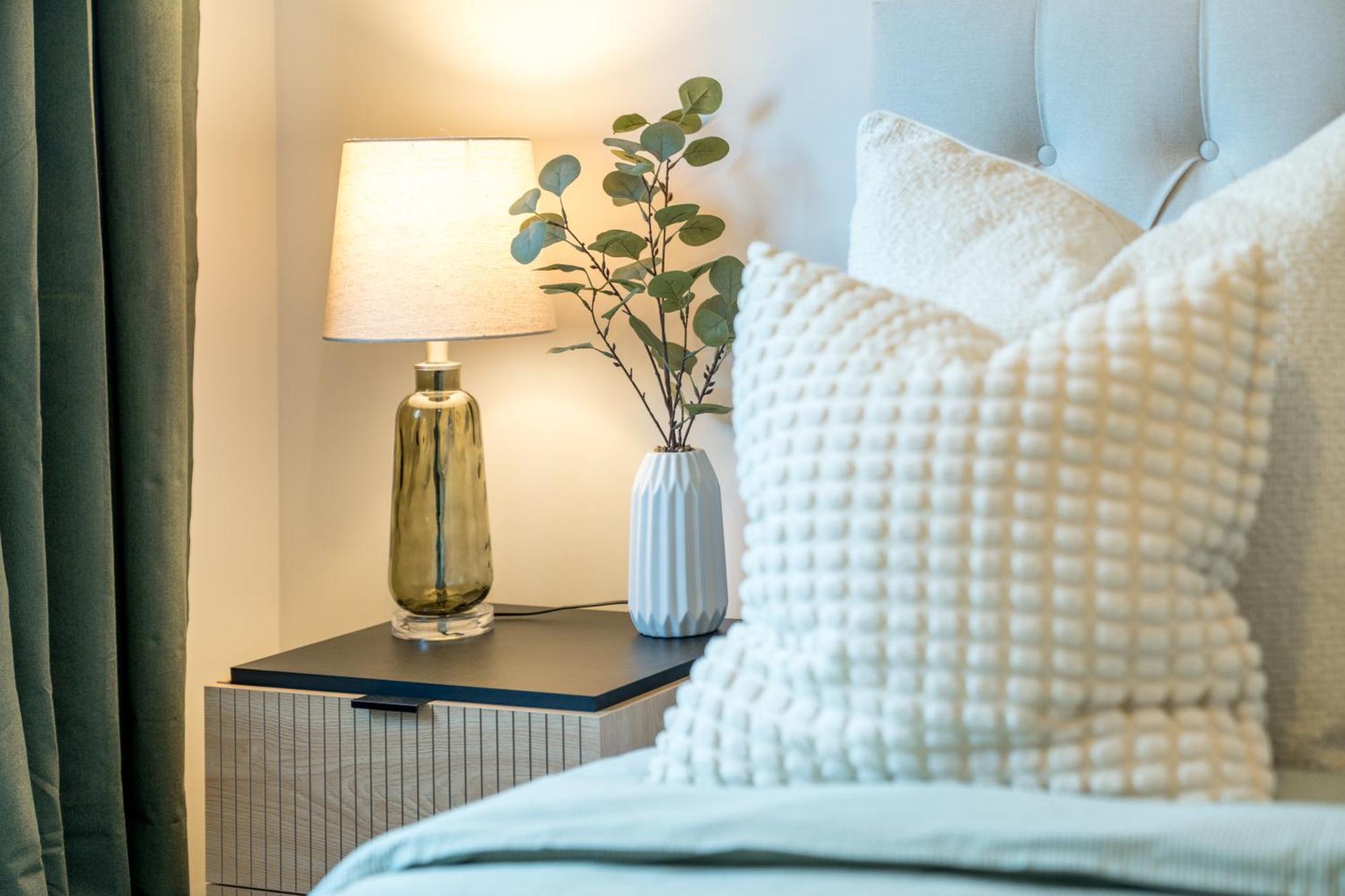 5 Star - Stylish 2 Bed In -excel, Airport Vakantiehuis Londen