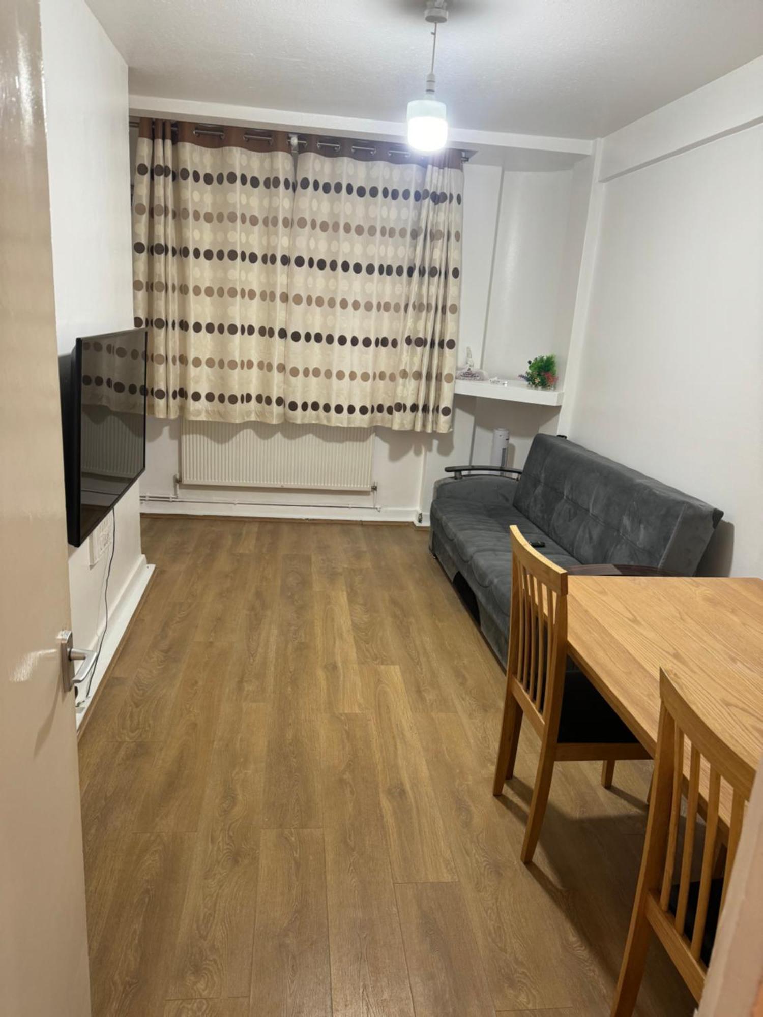One Bedroom In Tower Bridge Road Appartement *
