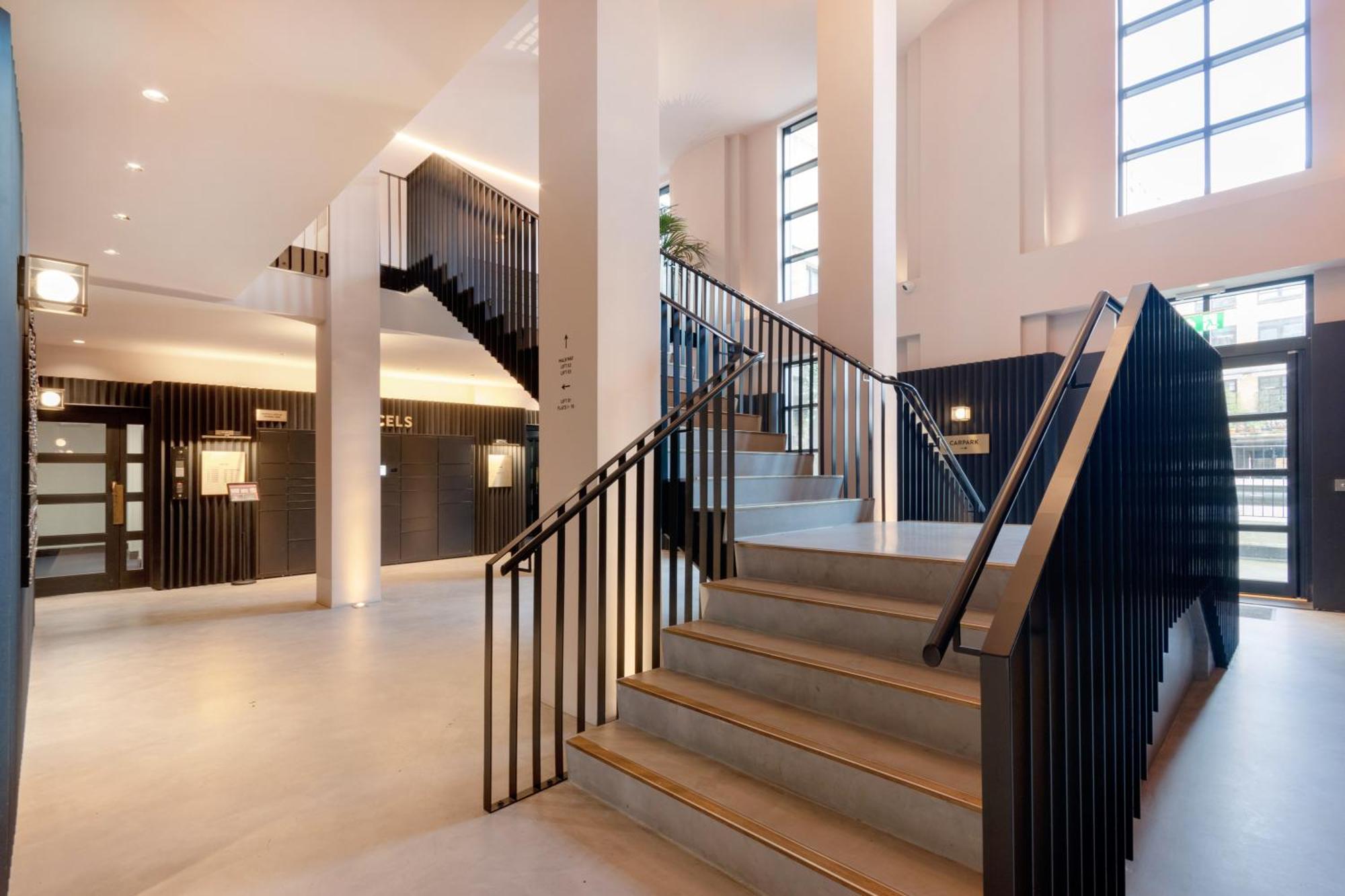 2 Bed Bethnal Penthouse *