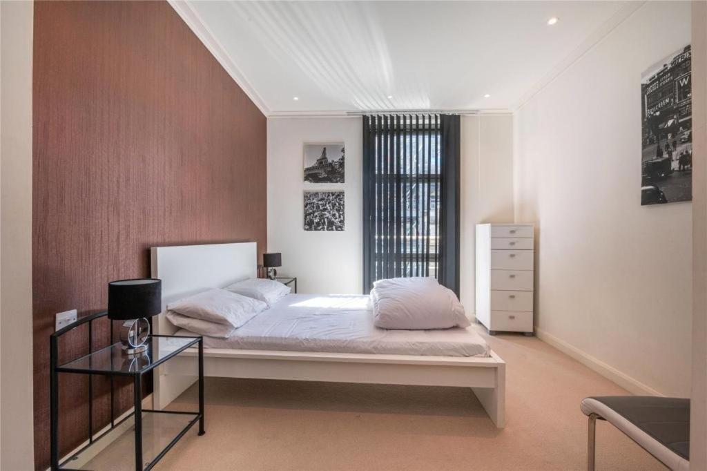 Penthouse Canary Wharf - Free Wifi