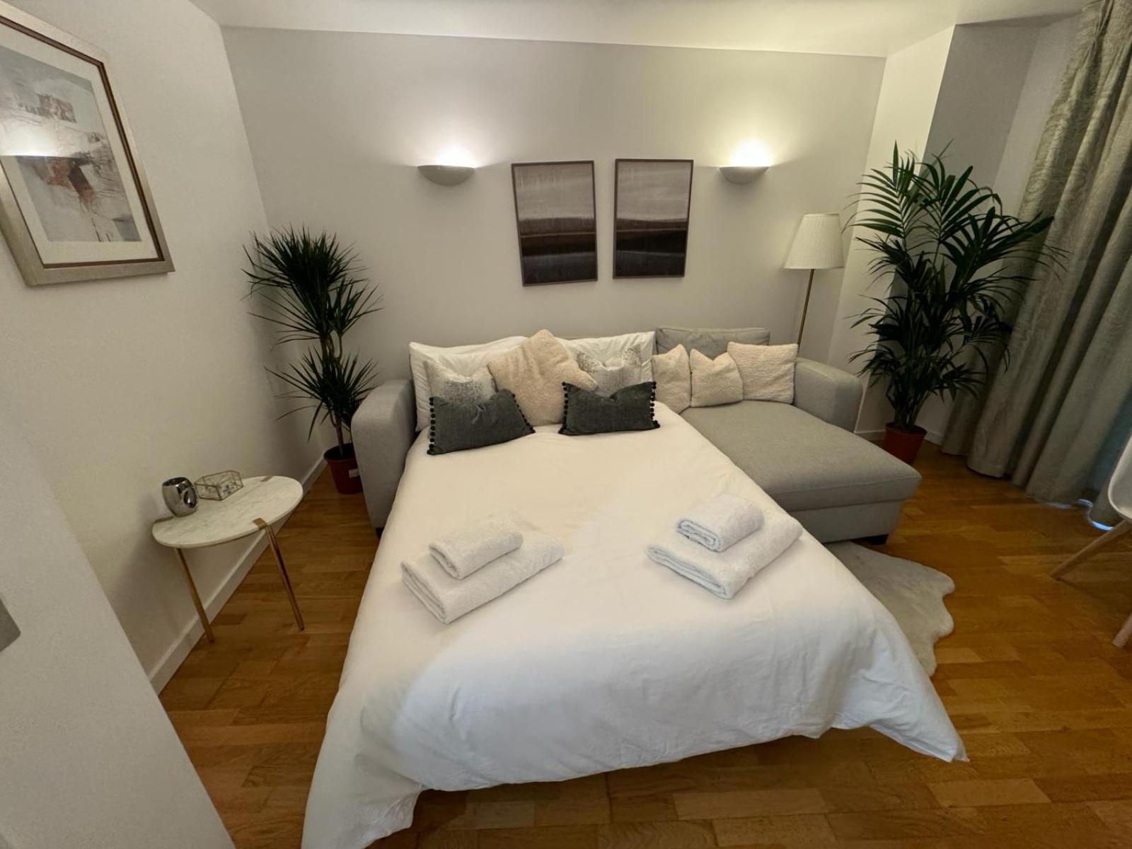 Luxury In Canary Wharf