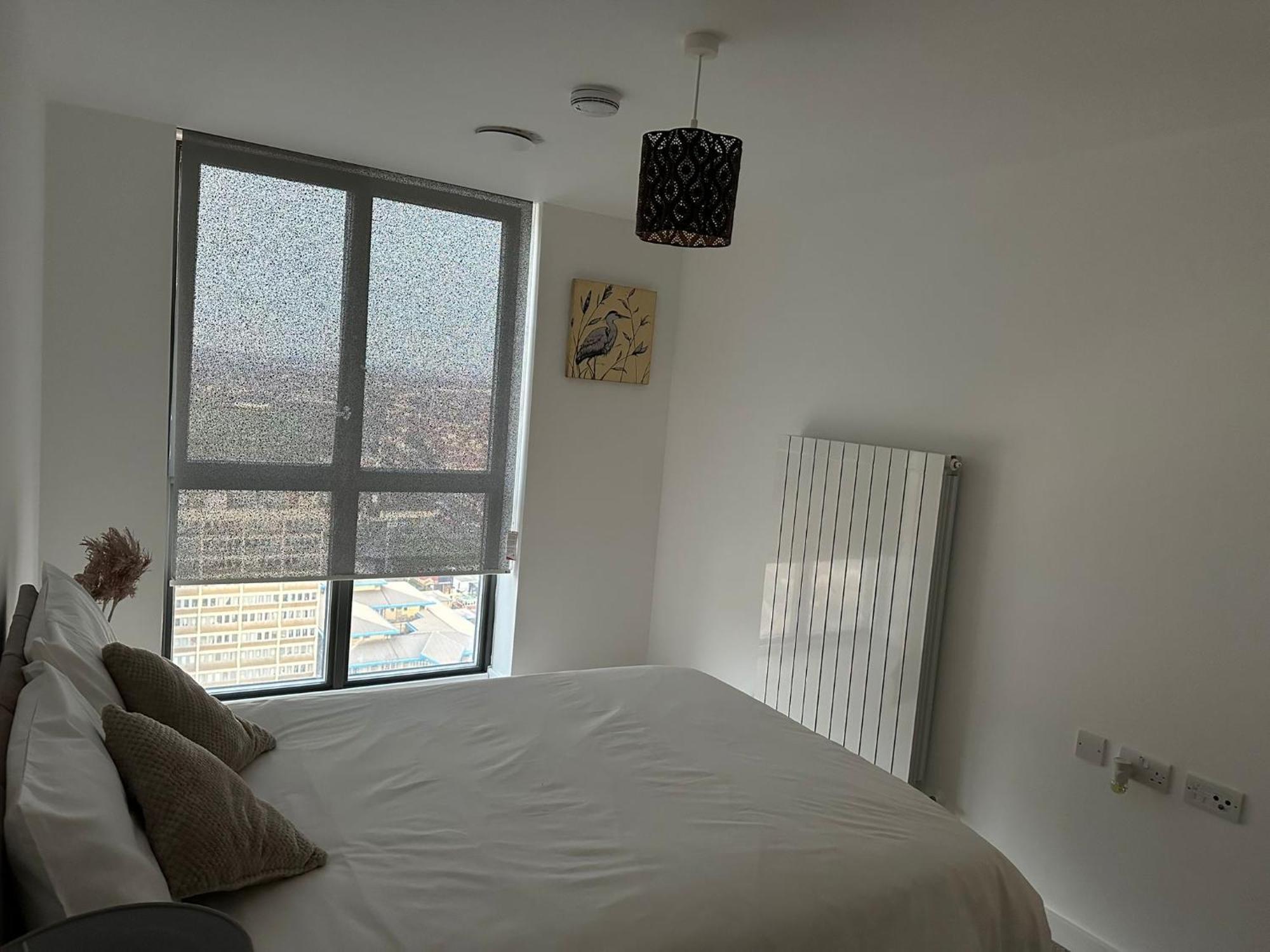Immaculate 2-bed In East Apartamento
