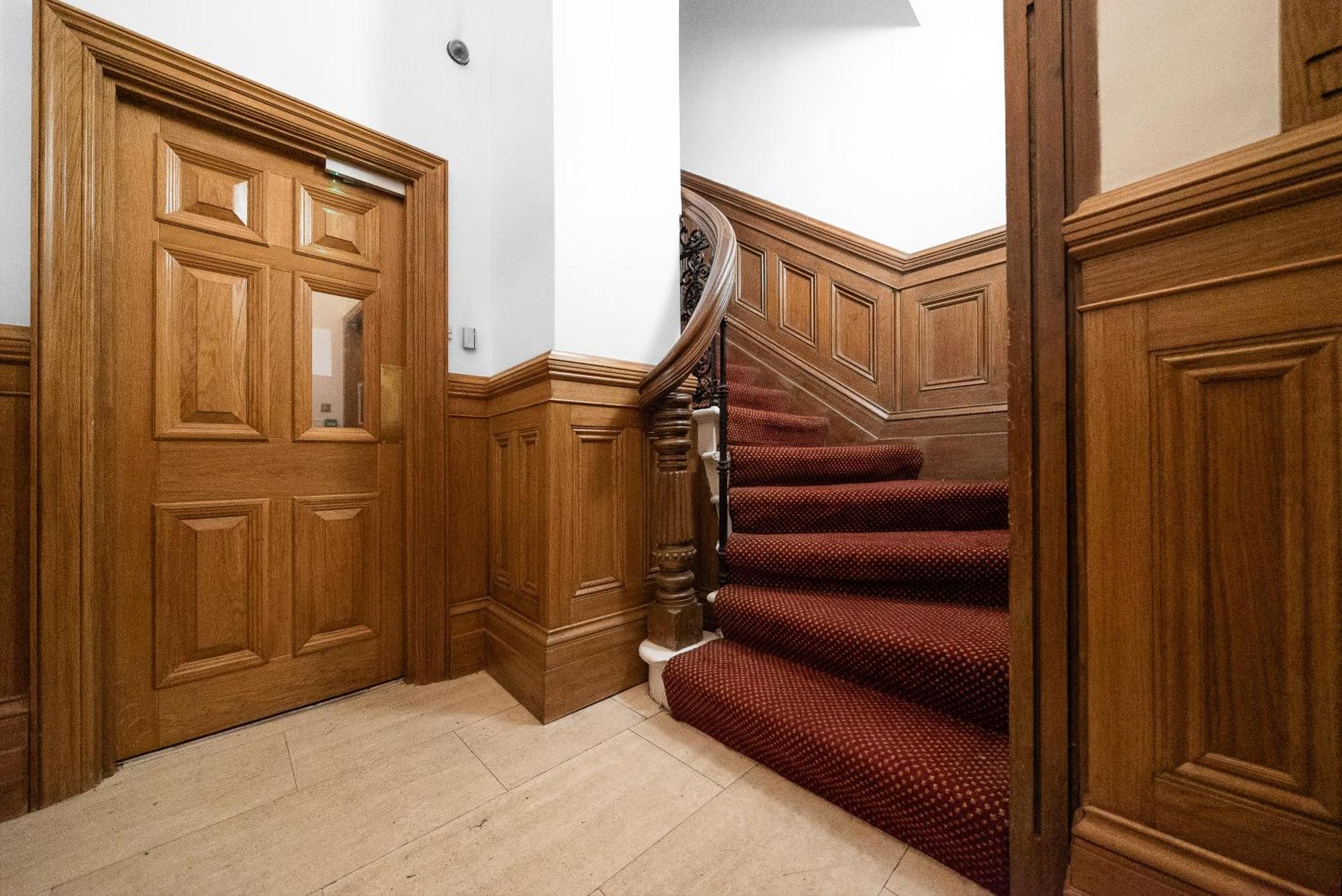 5, 48 Bishopsgate By Living