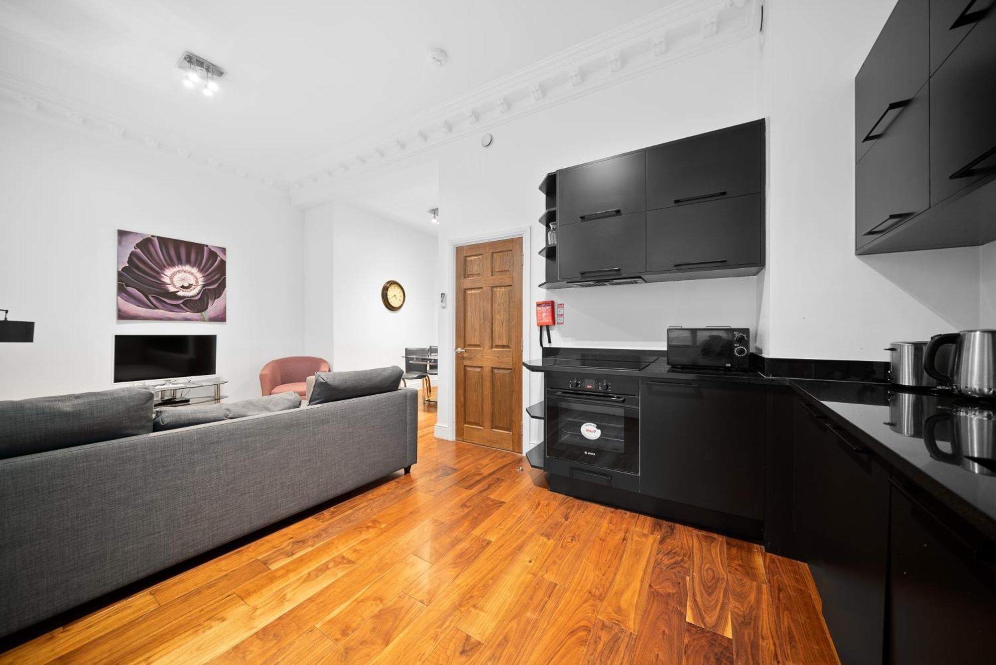 1, 48 Bishopsgate By Living * London