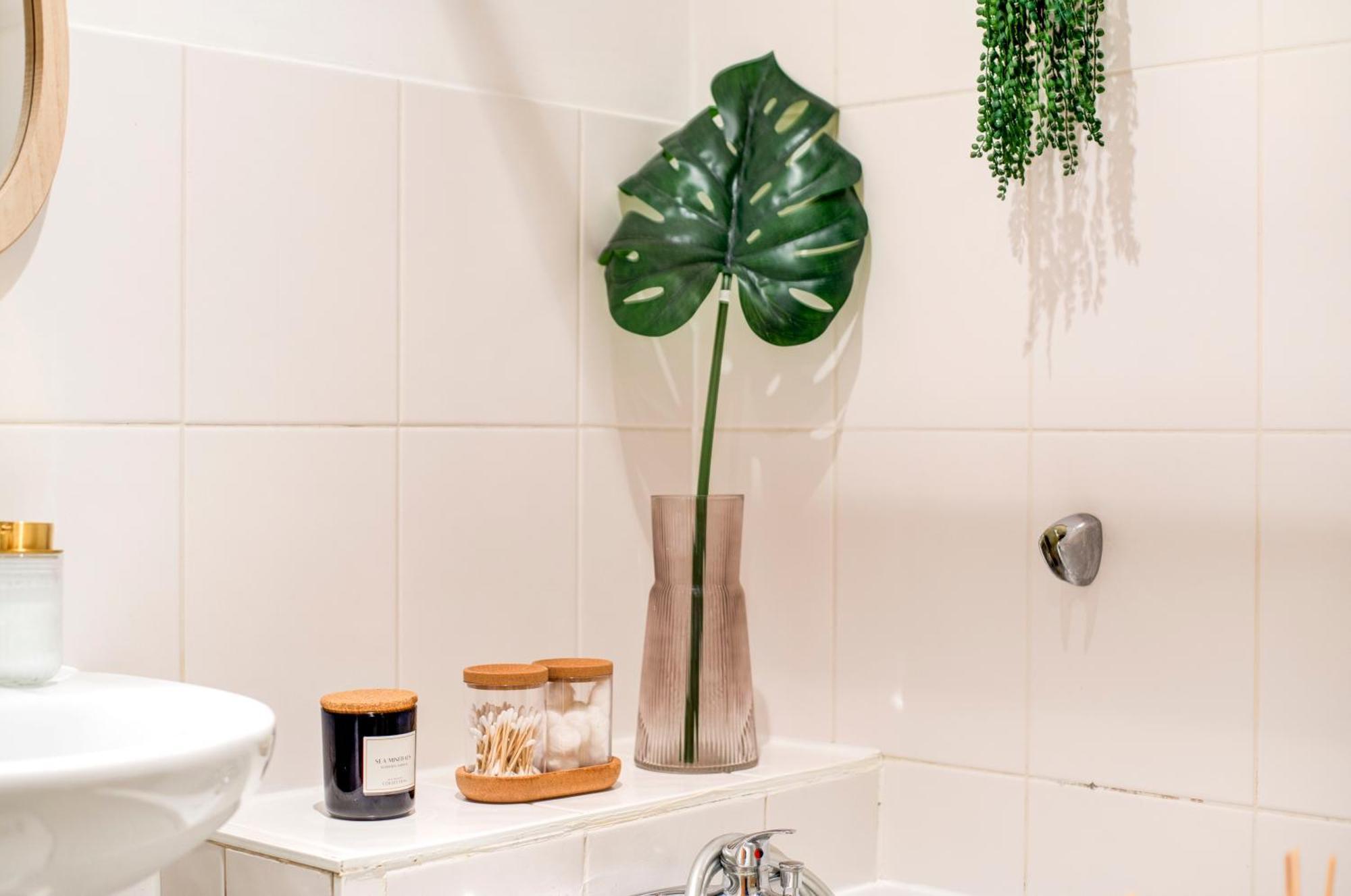 Boho Chic Tower Bridge Gem, Sleeps 8 * Londres