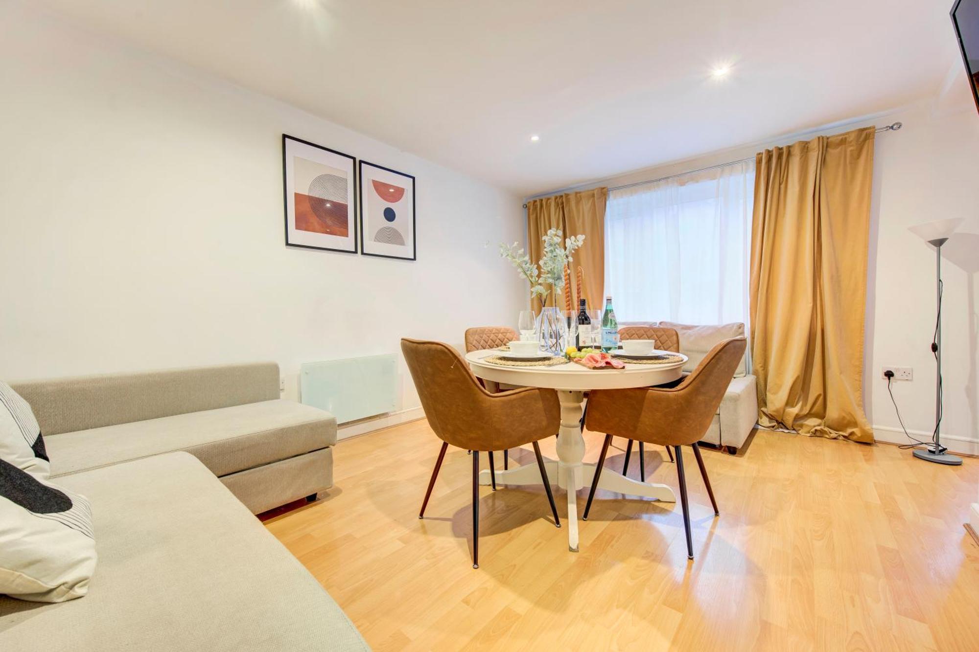 Boho Chic Tower Bridge Gem, Sleeps 8 Londres