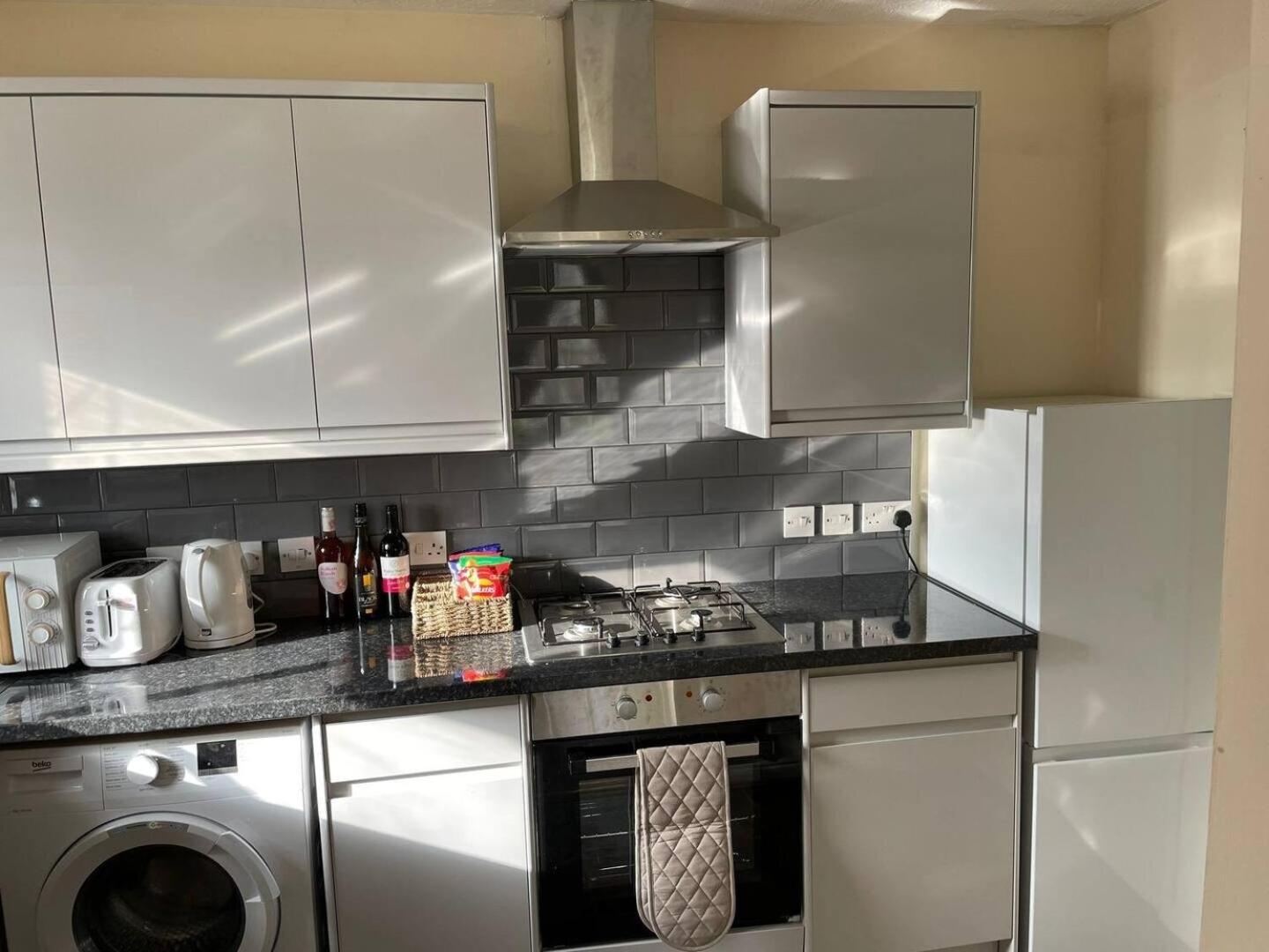 4min Walk Uni Of East 1br Appartement *