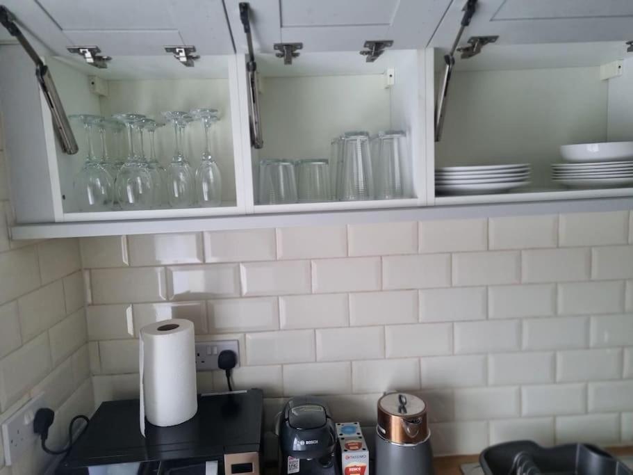 Appartement Comfy 1st Floor Flat, Sleeps 4 *