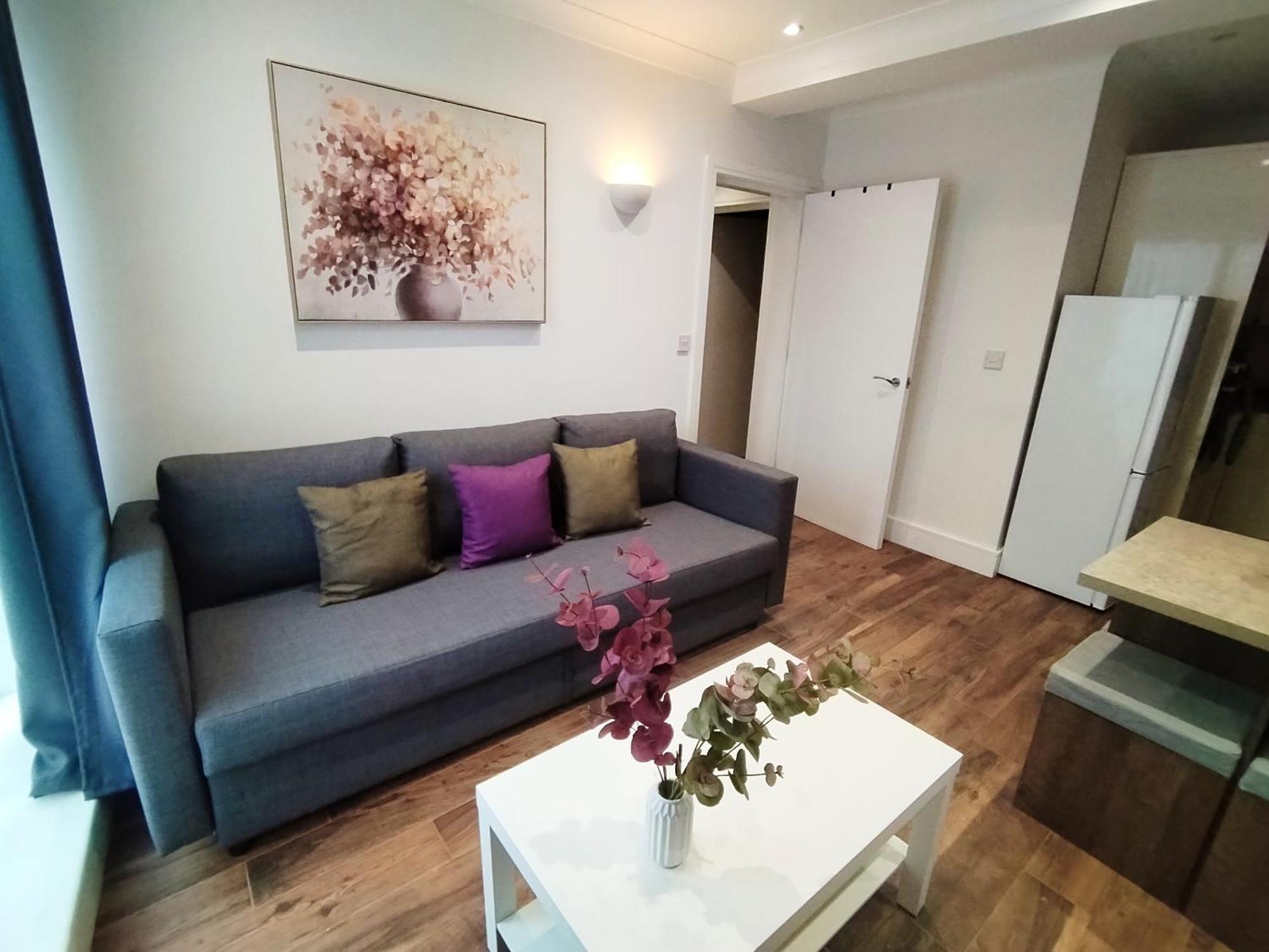 Luxury Near Centre, Near Train Station, E1 Apartamento