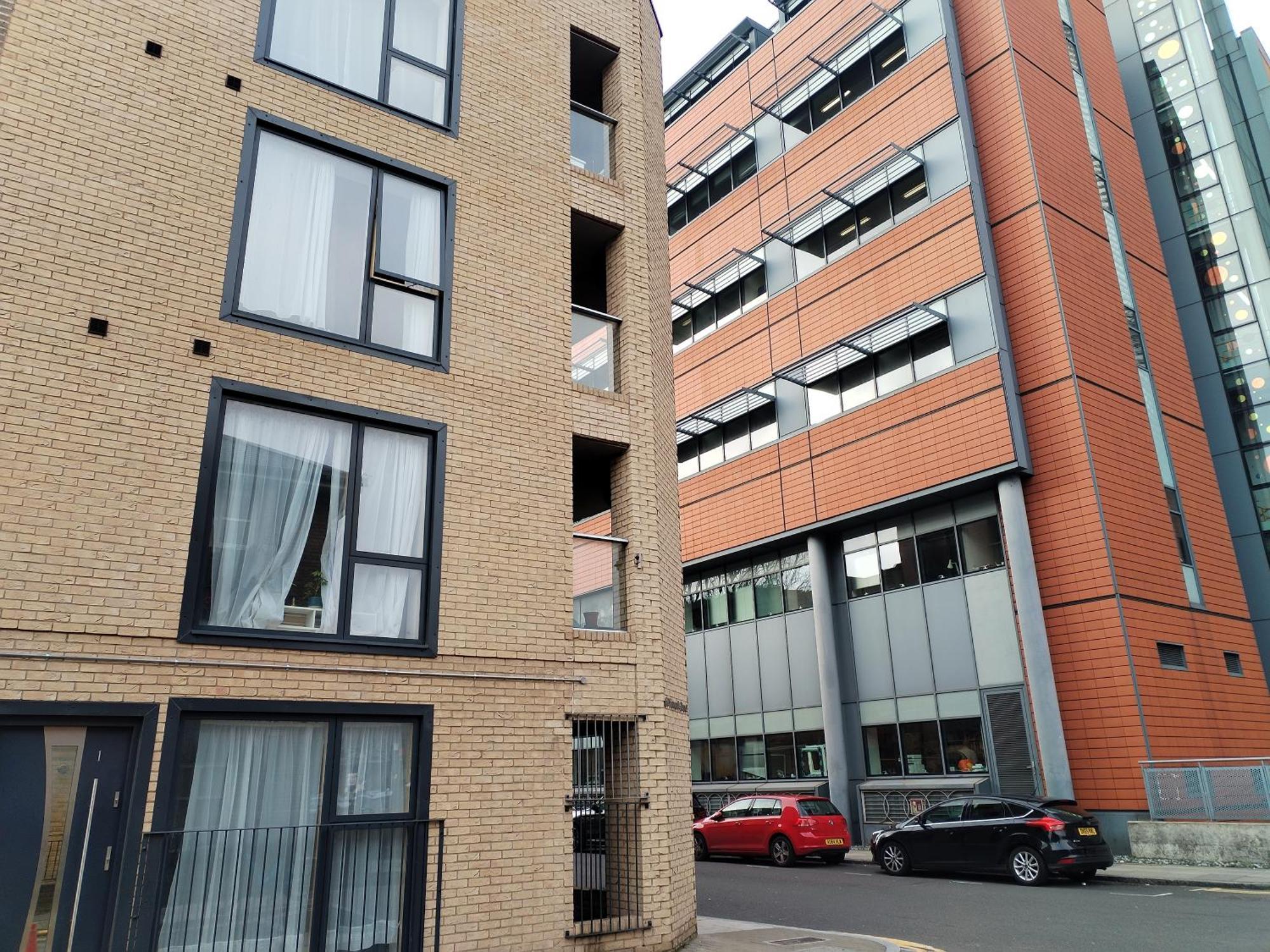 Apartamento Luxury Near Centre, Near Train Station, E1 *