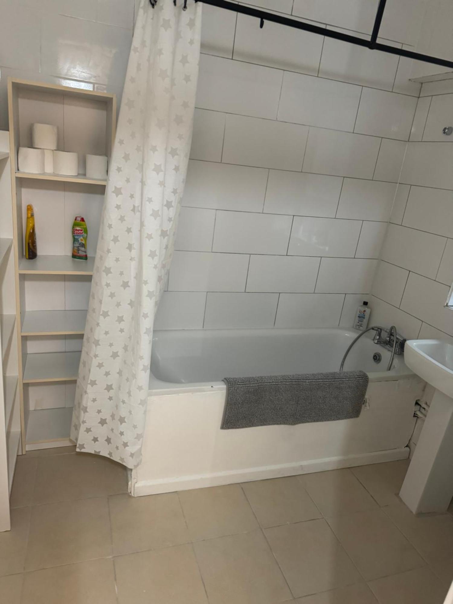 One Bedroom In Tower Bridge Road Appartement *