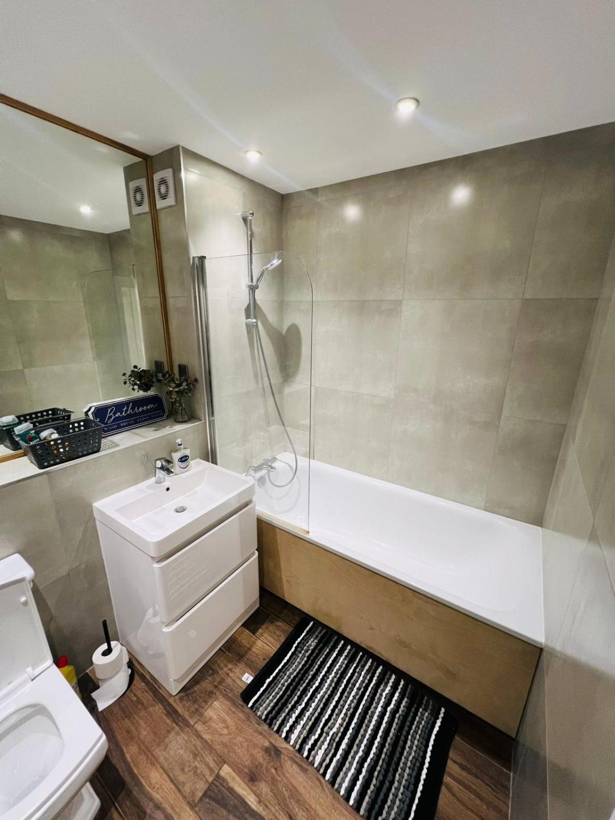 Luxury Near Centre, Near Train Station, E1 Londres