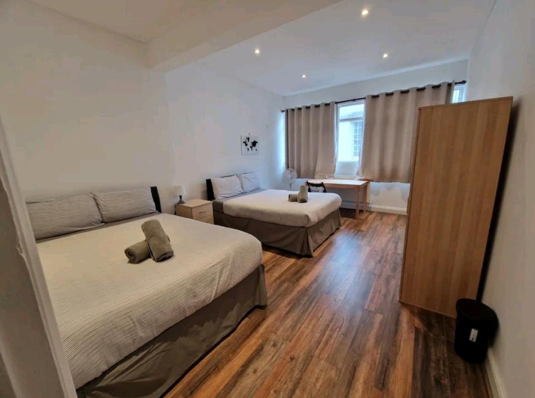 Affordable In Shared Flat, Bridge Homestay