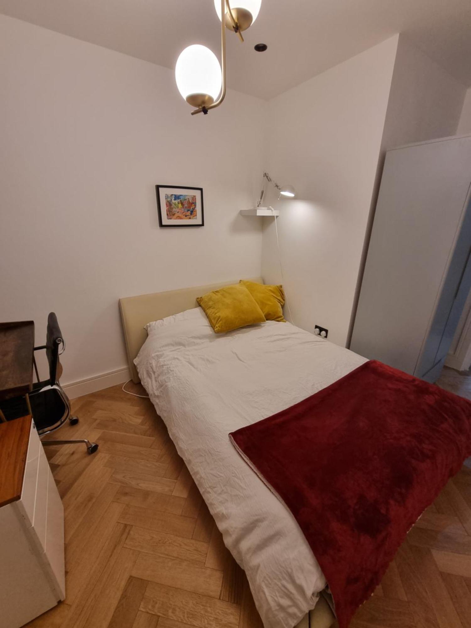 Bright Spacious In The Park * London