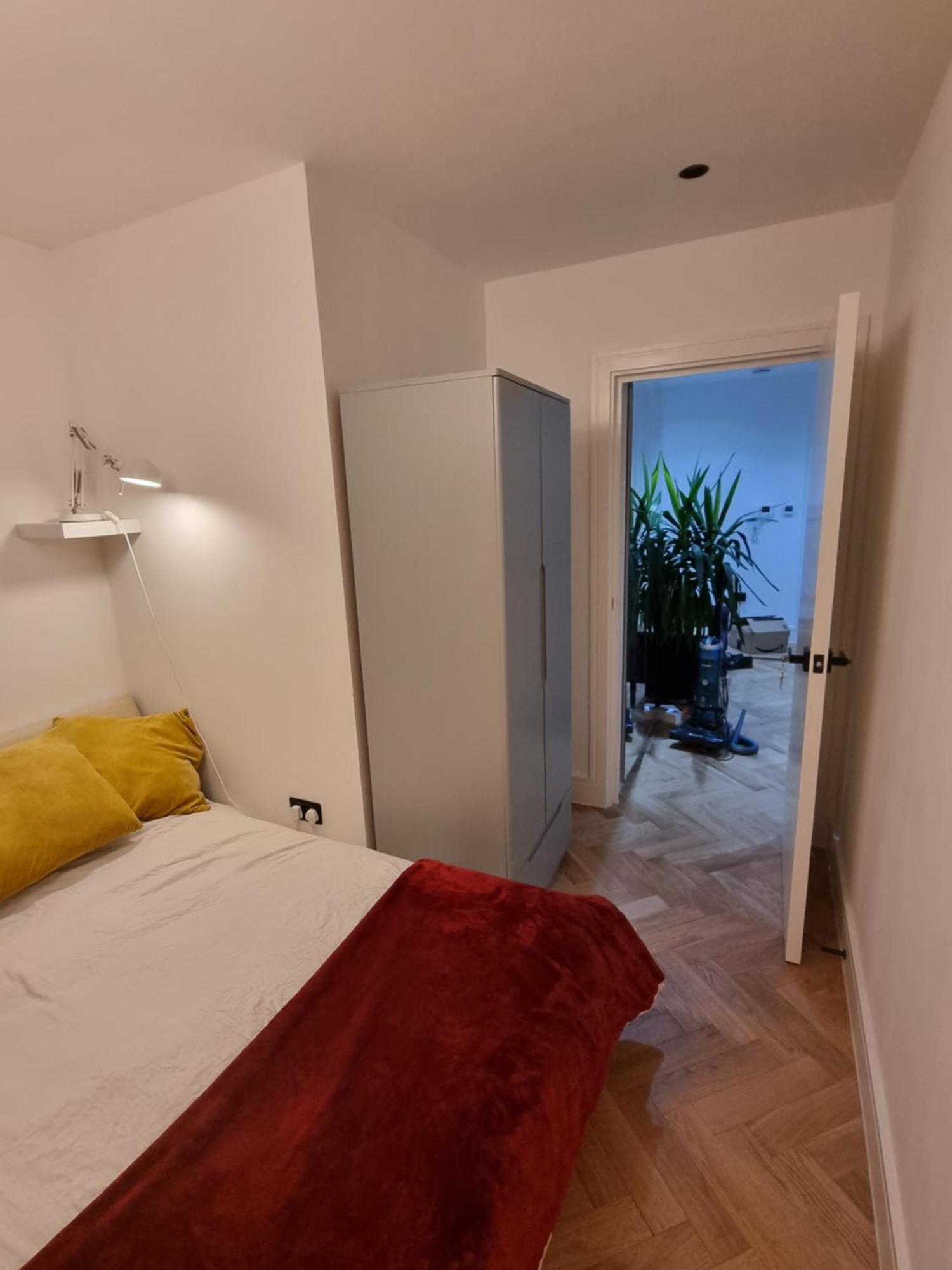 Bright Spacious In The Park Homestay London