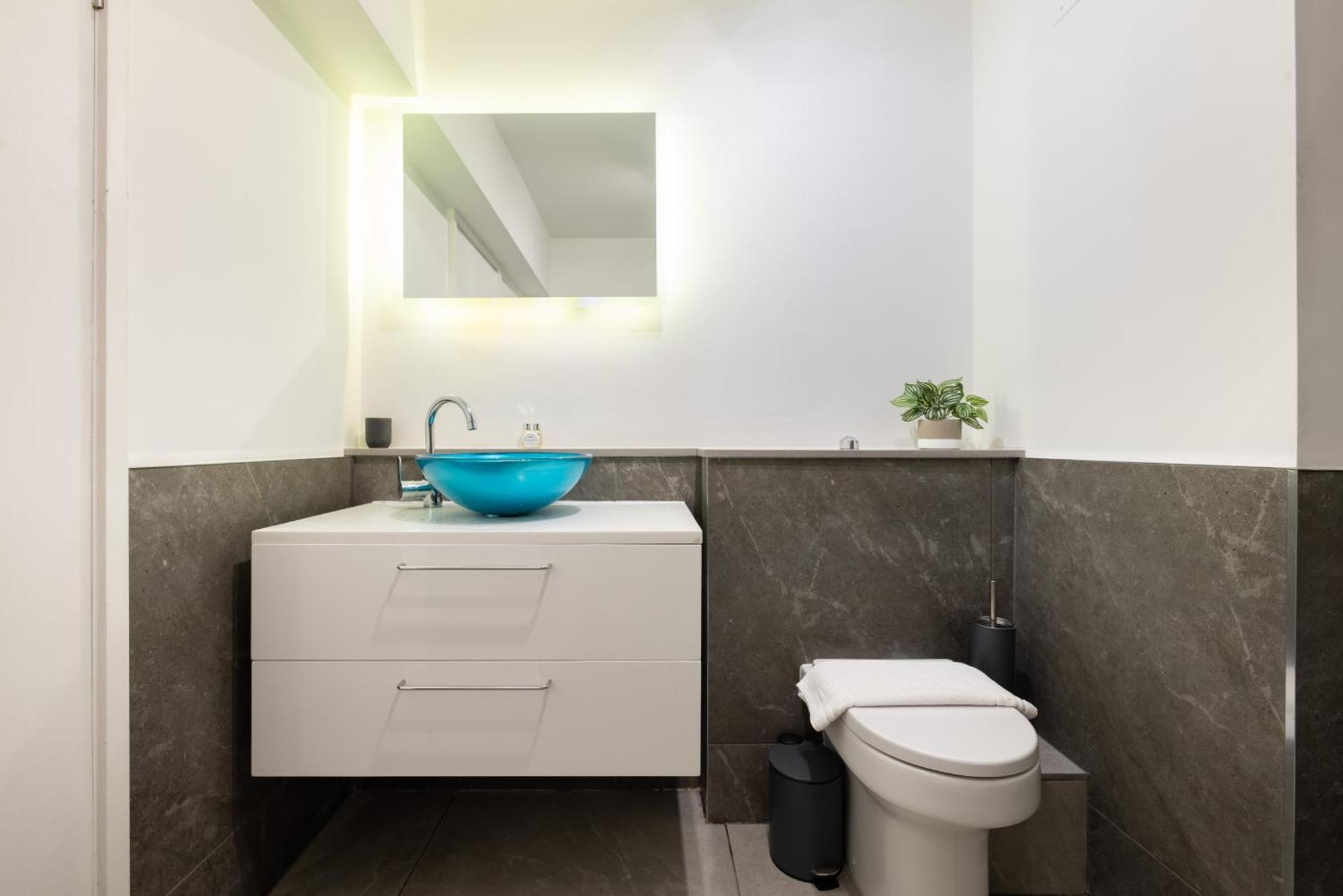 The Old Street Collection Apartment *