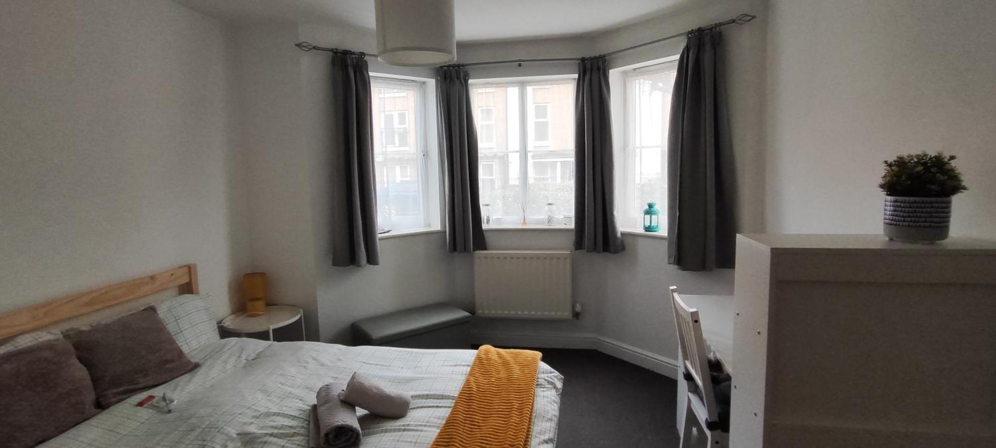 Bright, Chilled Ensuite Db In A Shared Flat! *