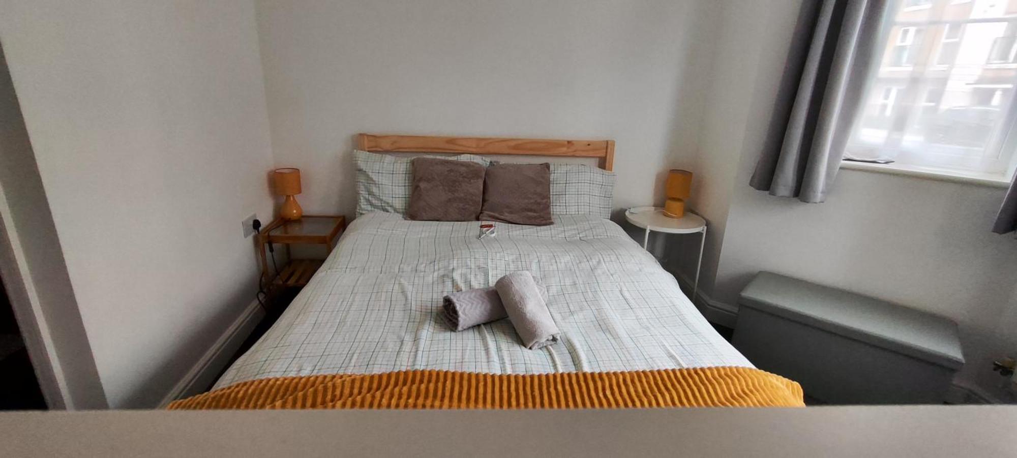 Homestay Bright, Chilled Ensuite Db In A Shared Flat! London