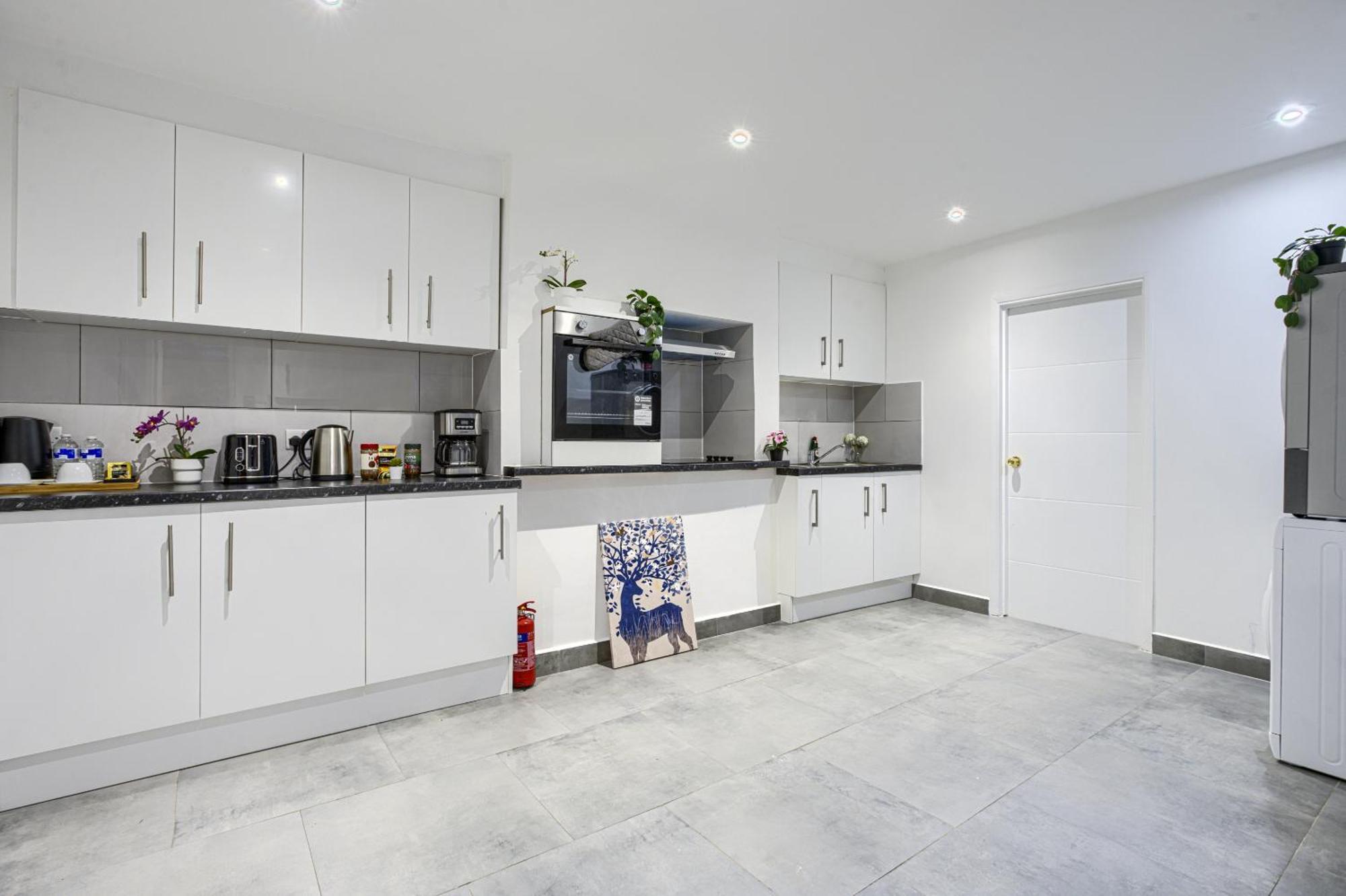 Hackney Deluxe Apartment