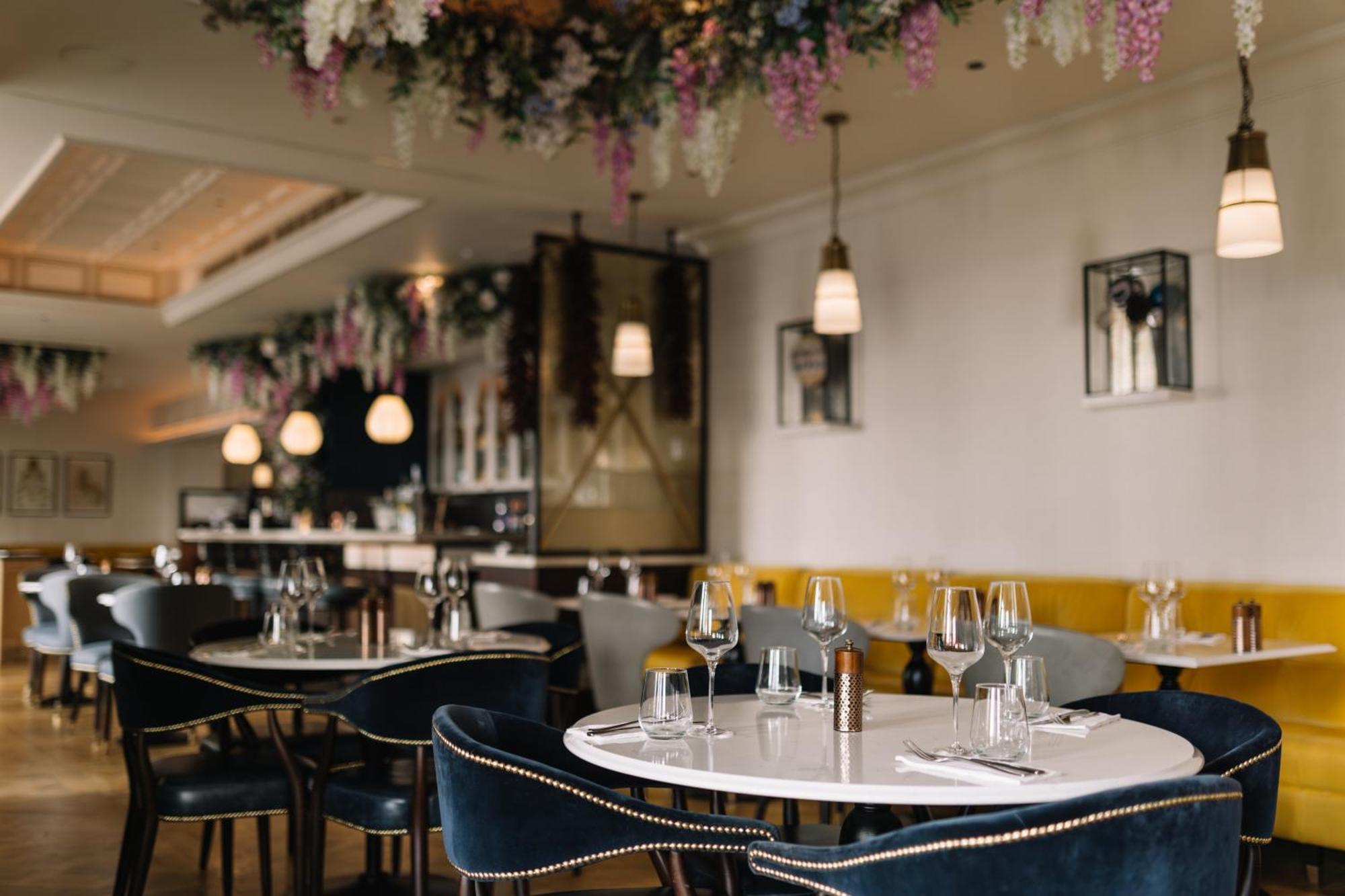 100 Queen's Gate London, Curio Collection By Hilton 5*