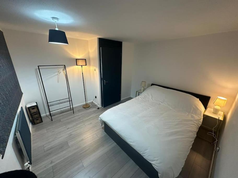 2 Bedrooms In Plaistow Near Tube To Apartamento