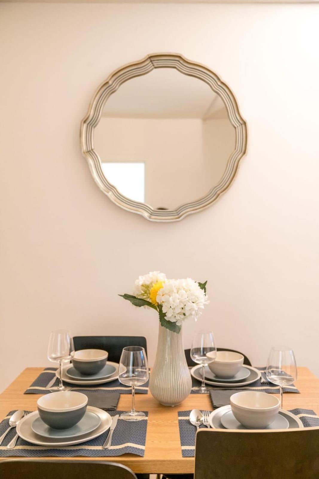 Apartment Lovely 3bd Flat, Parking, Sleeps Six Close To O2 London