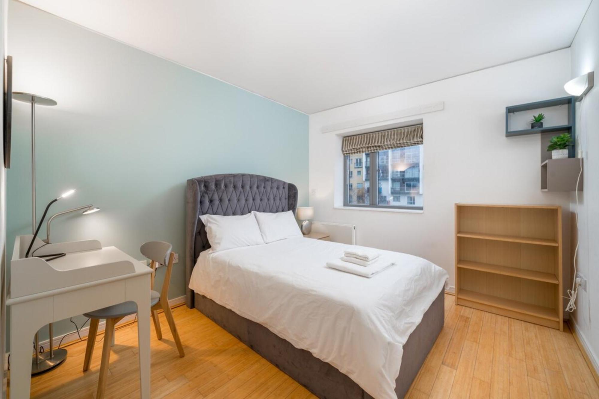 Lovely 3bd Flat, Parking, Sleeps Six Close To O2 Apartment London