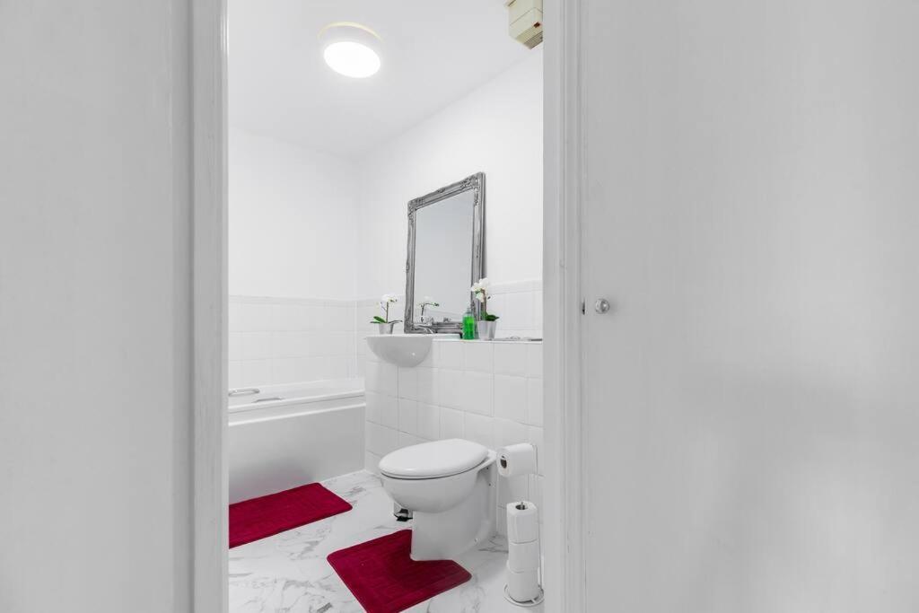 2-br Oasis In Woolwich *