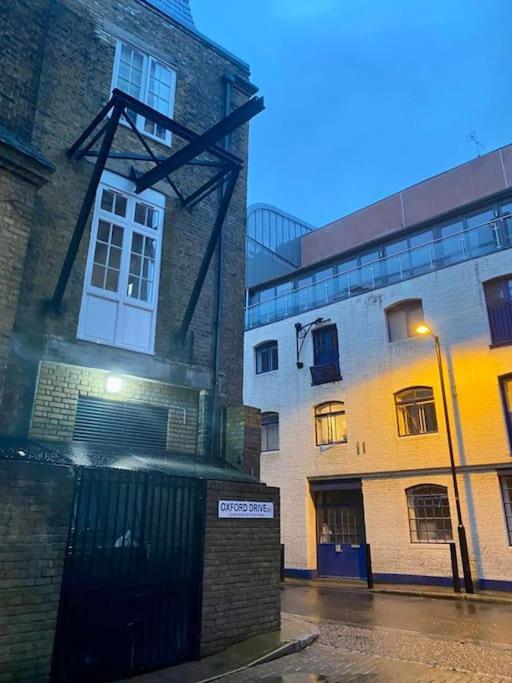 Apartment Sanctuary By The Shard *
