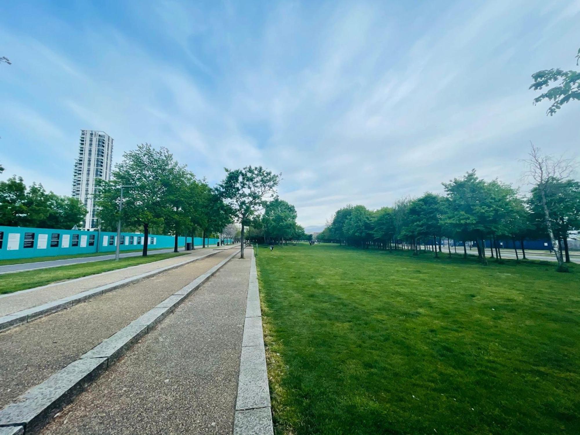 Greenwich With A River View & Balcony Near The 02 Arena & North Greenwich With Free Wifi & Fast Links Into Londres