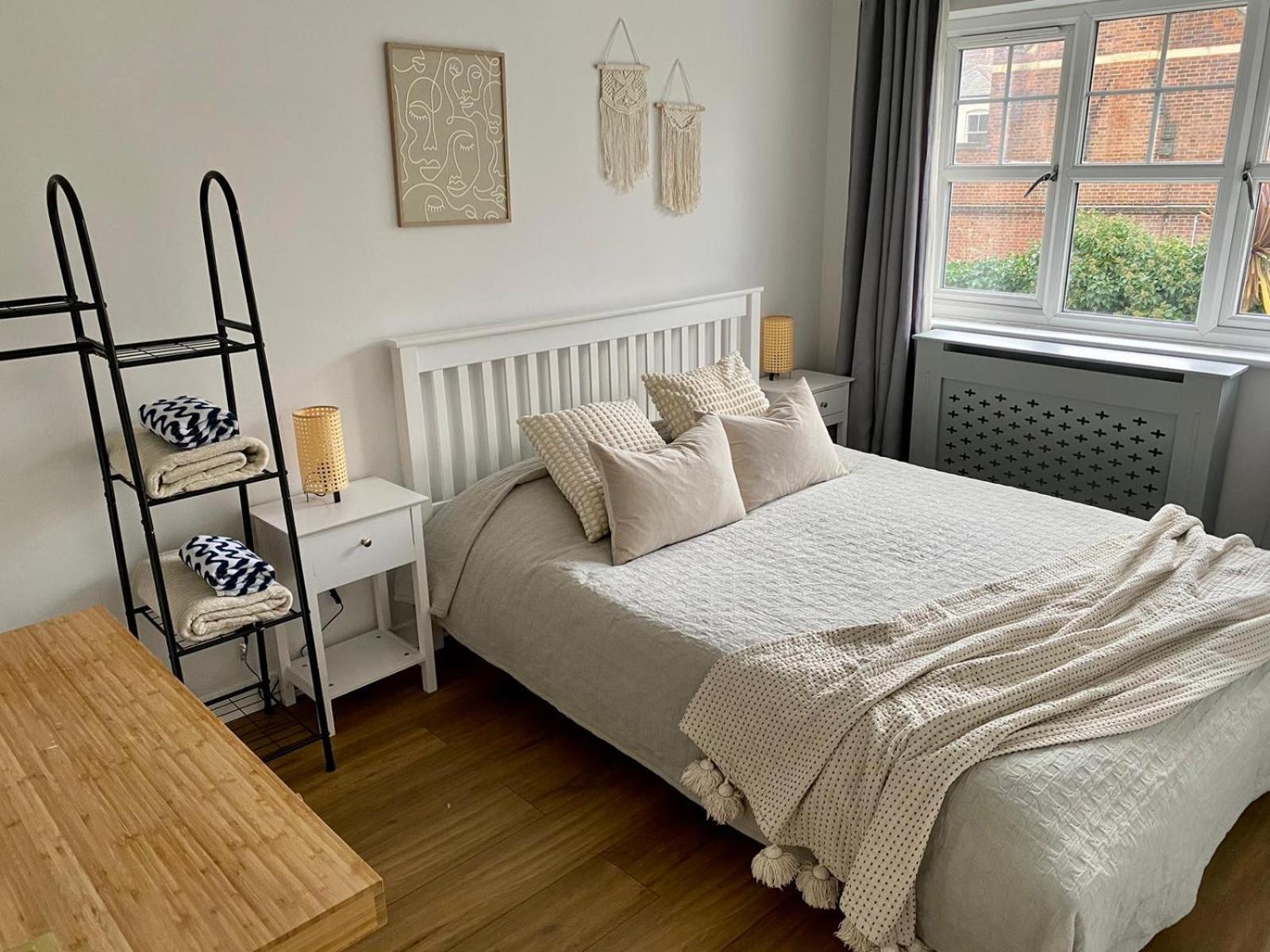 Casa de Férias 3 Bedroom House 2 Stops From Bridge Londres