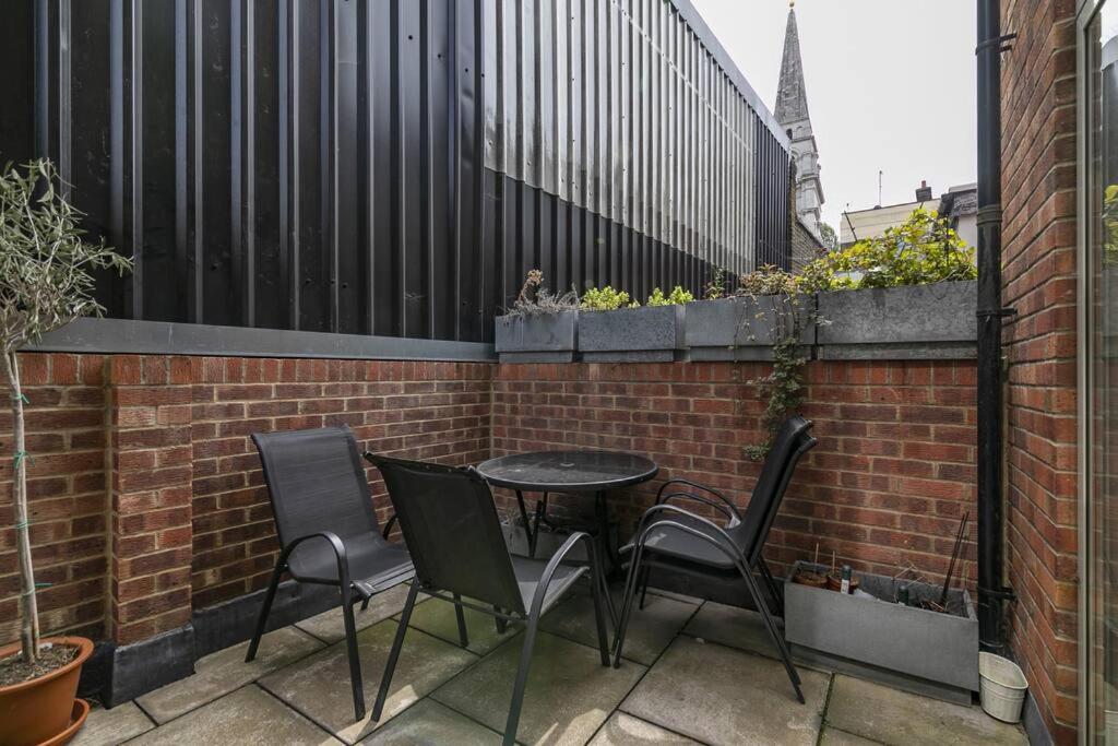 Spitalfields Market Garden Flat