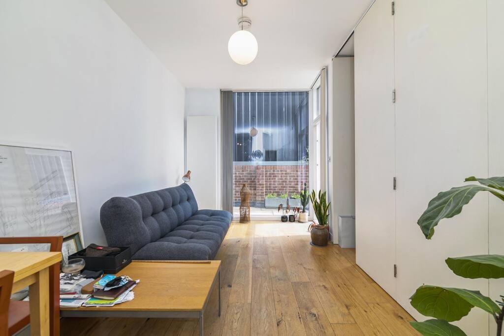 Spitalfields Market Garden Flat *