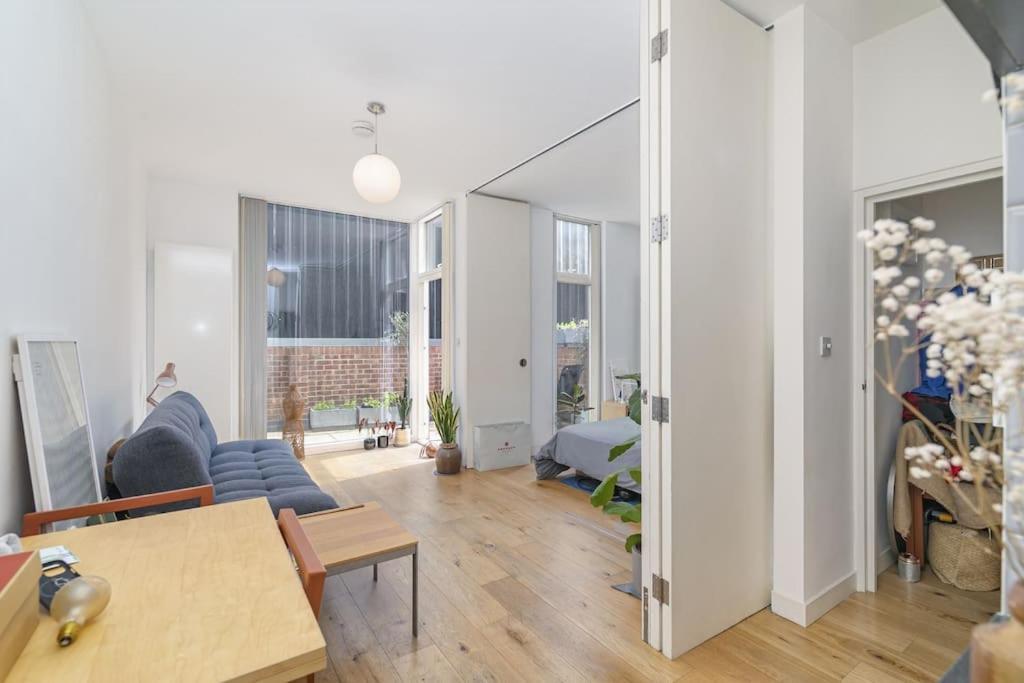 Spitalfields Market Garden Flat