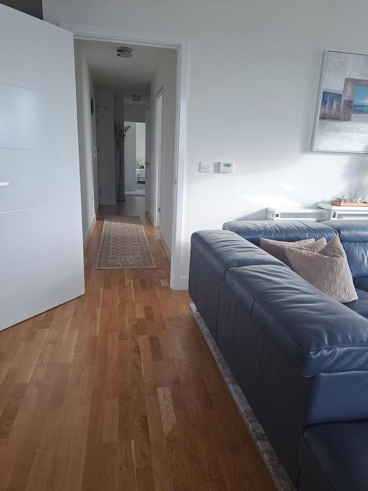 Cozy Double With Large En Near Canary Wharf With Amazing Views In A Shared