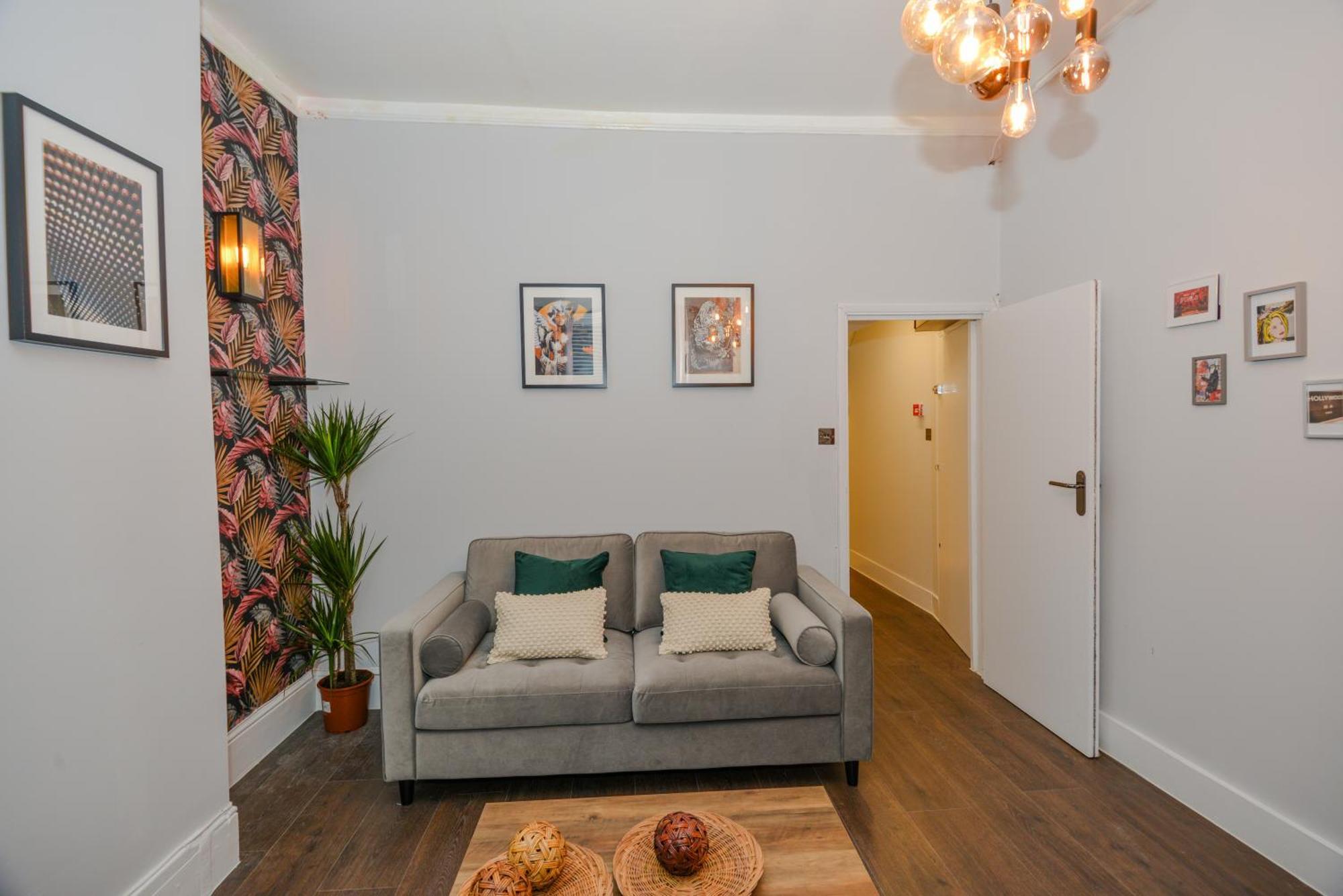 Apartment Cosy 1 Bedroom For Small Families *