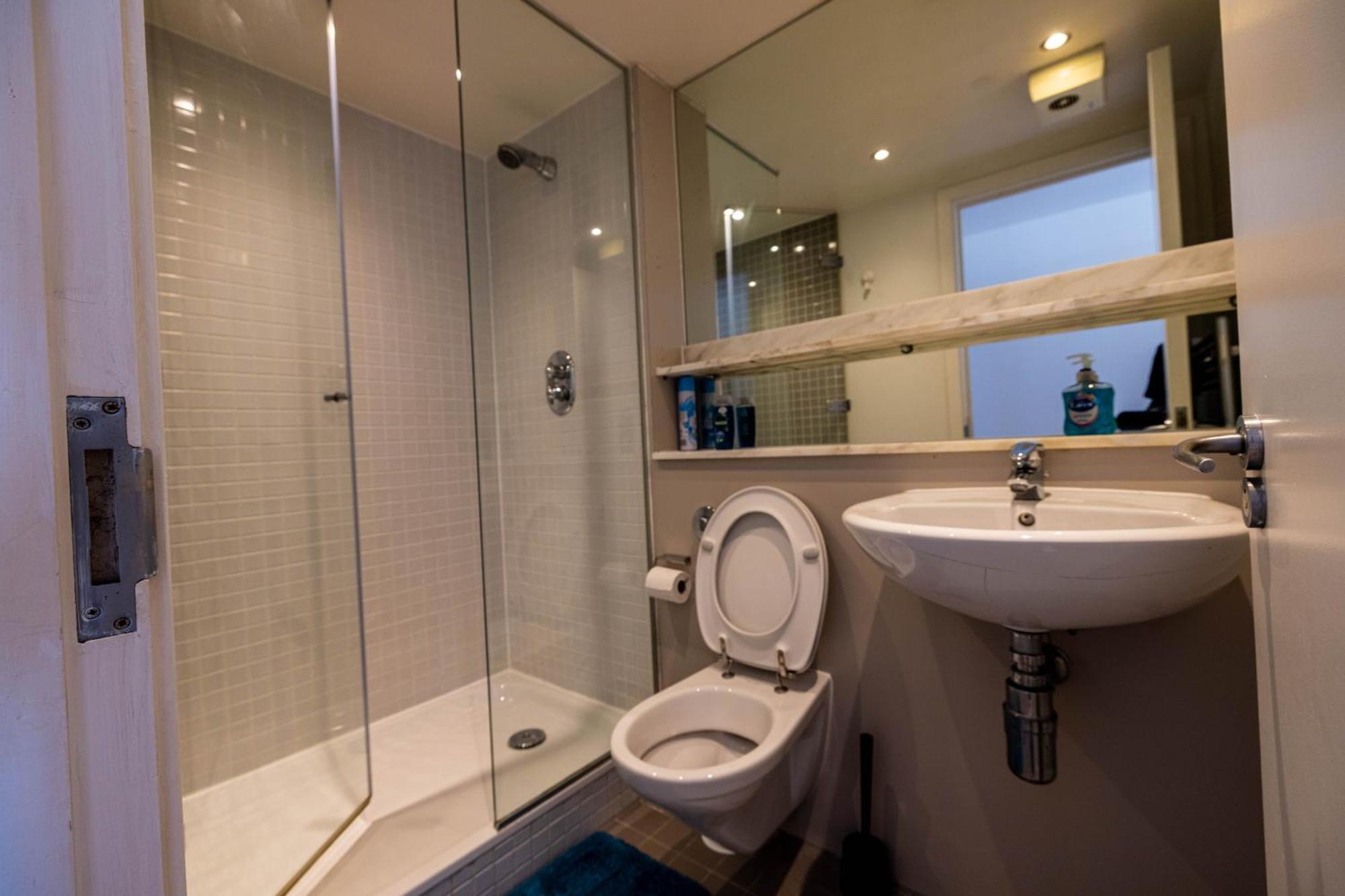 Beautiful And Spacious 2-bed In Apartamento Londres