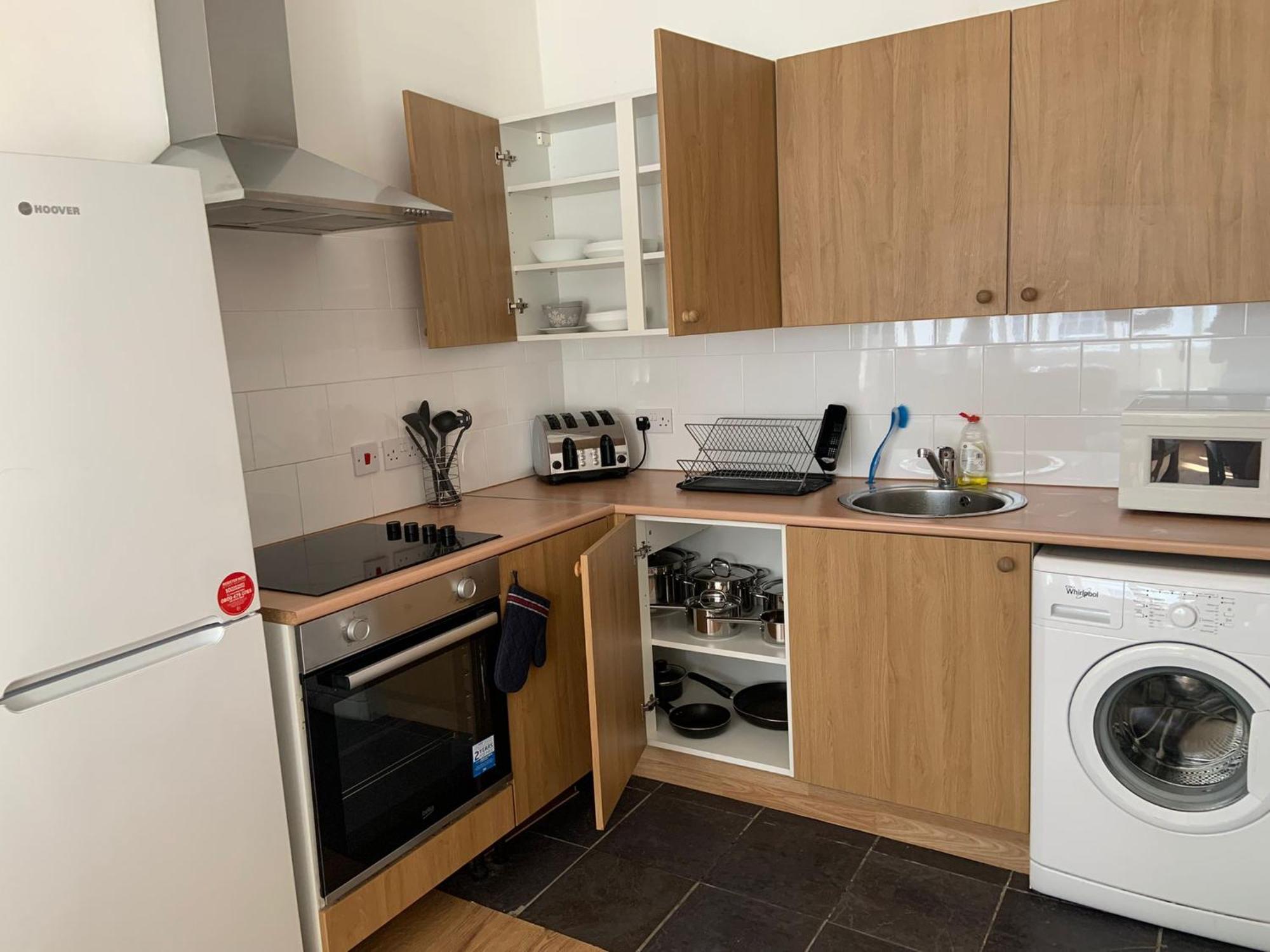 Affordable In Shared Flat, Bridge * London