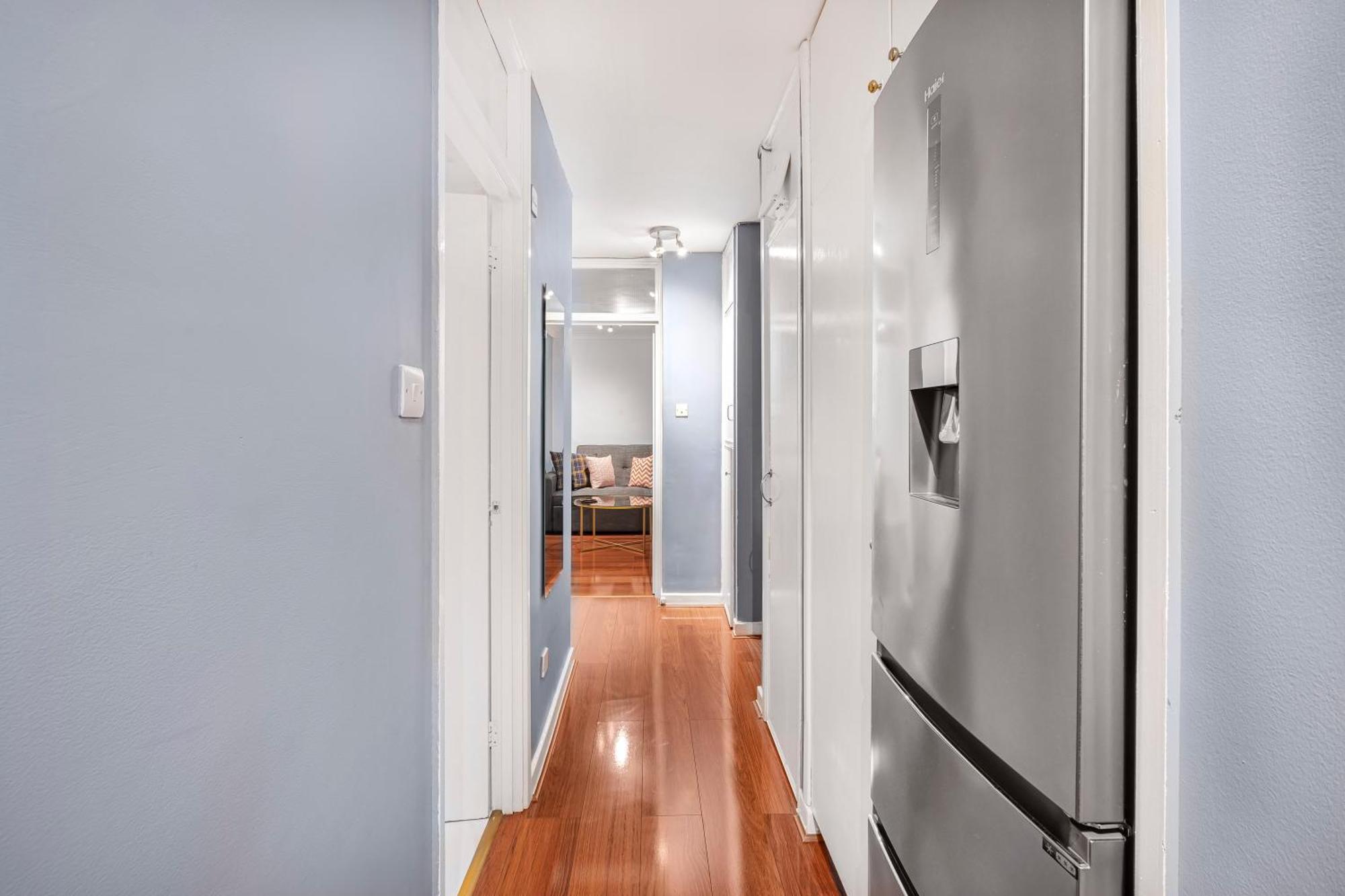 Appartement Riverside 3br With Easy Transport 20mins To Centre