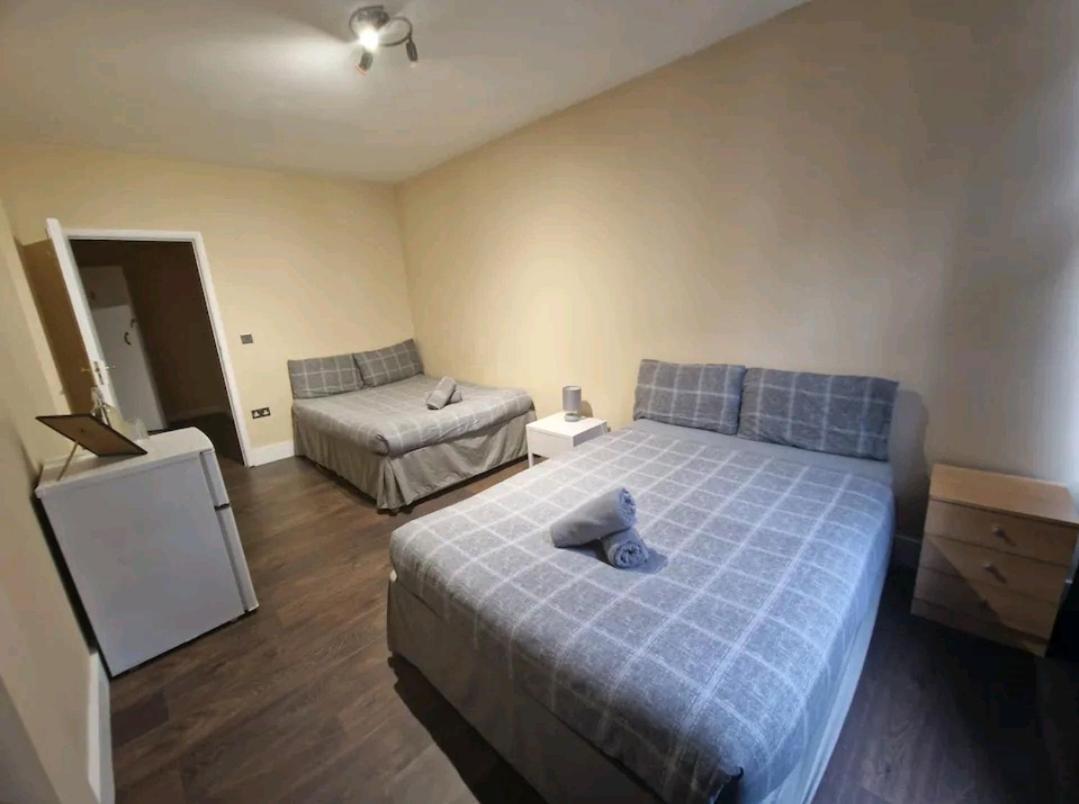 Affordable In Shared Flat, Bridge * London