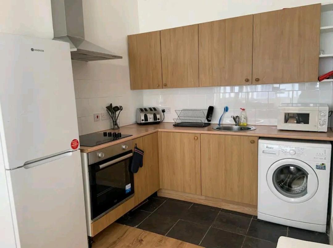Affordable In Shared Flat, Bridge