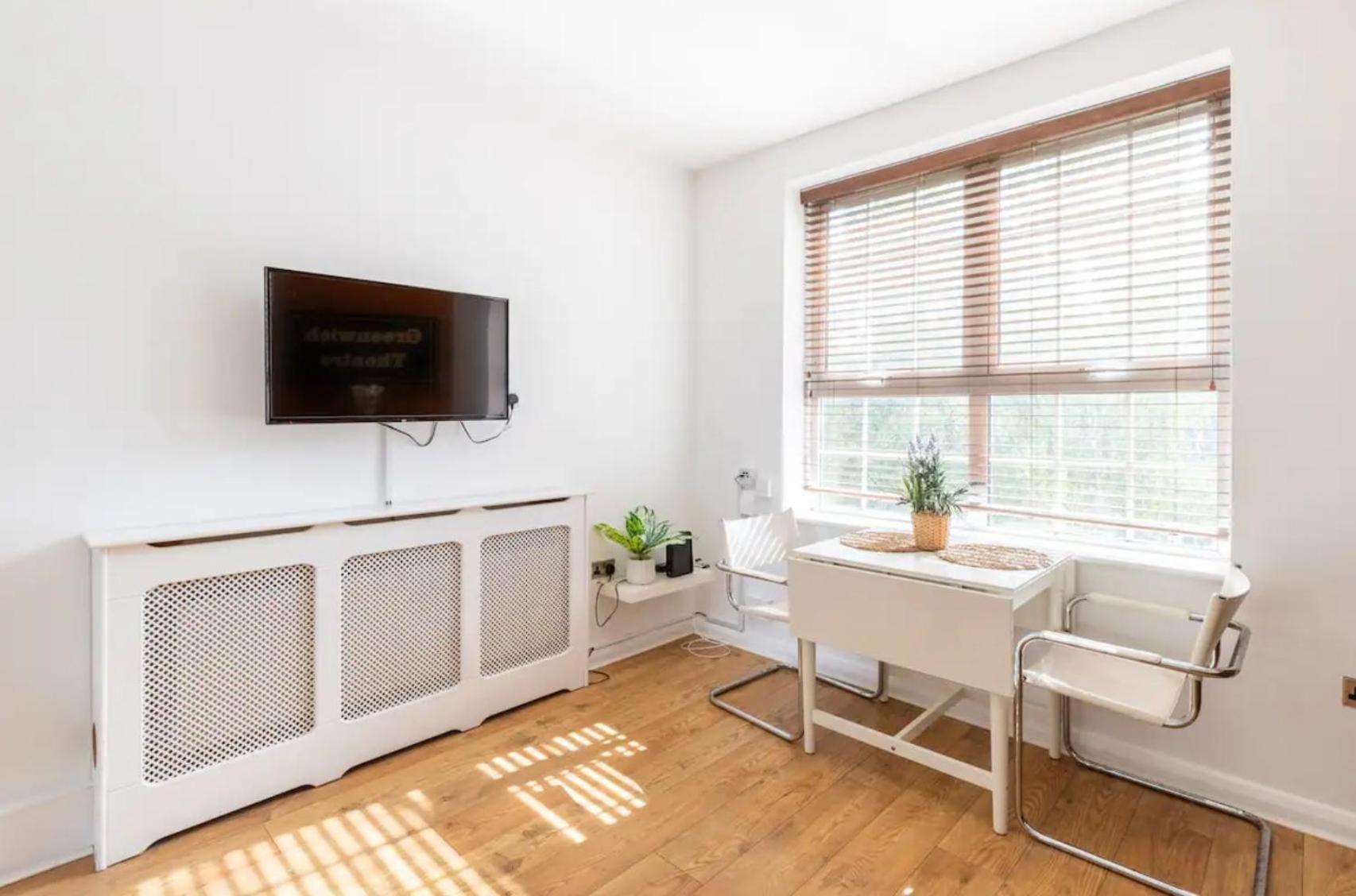 Stunning 1 Bed Flat In The Heart Of Greenwich *