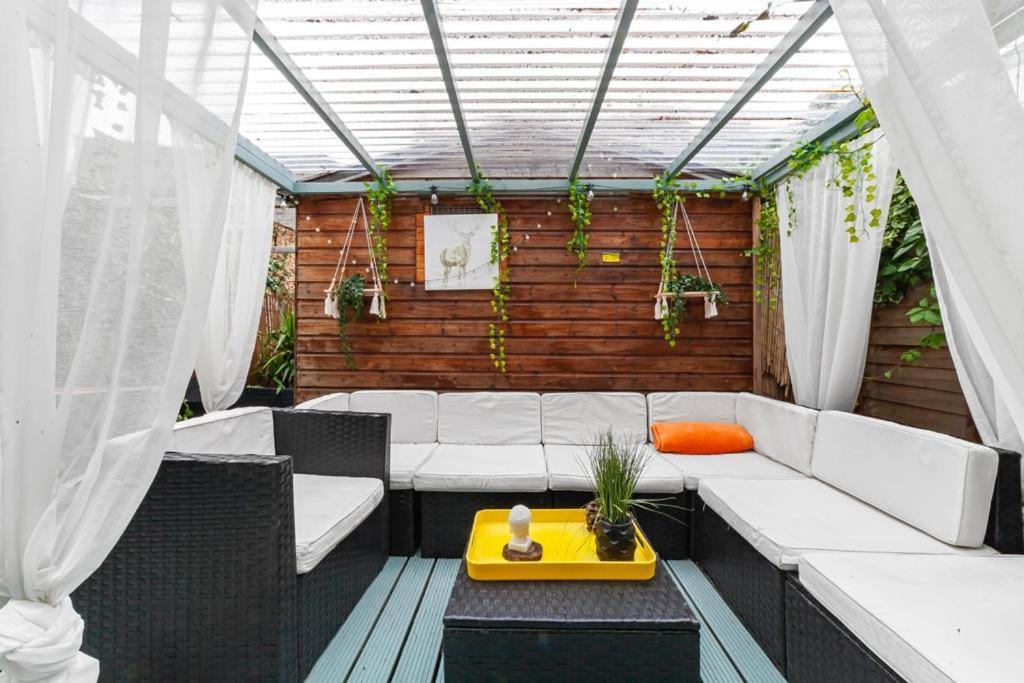 2bed Garden House W/hot Tub, Sauna & Cinema Londres