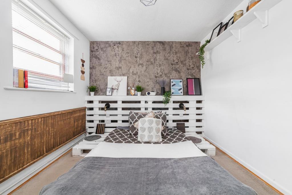 Сasa de vacaciones 2bed Garden House W/hot Tub, Sauna & Cinema Londres