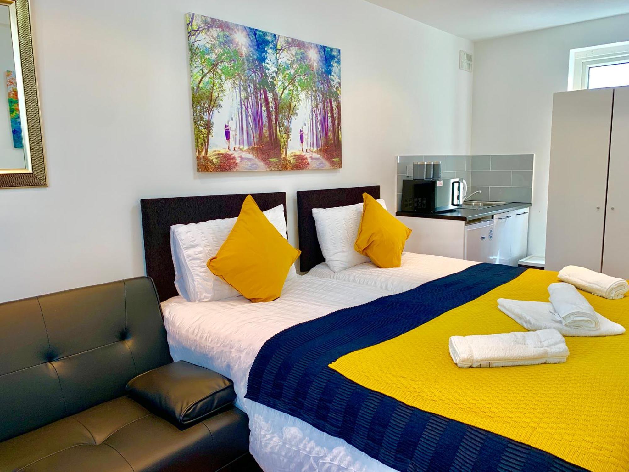 Apartments, Private Bathroom, Kitchenette, Parking, Np2 Londres