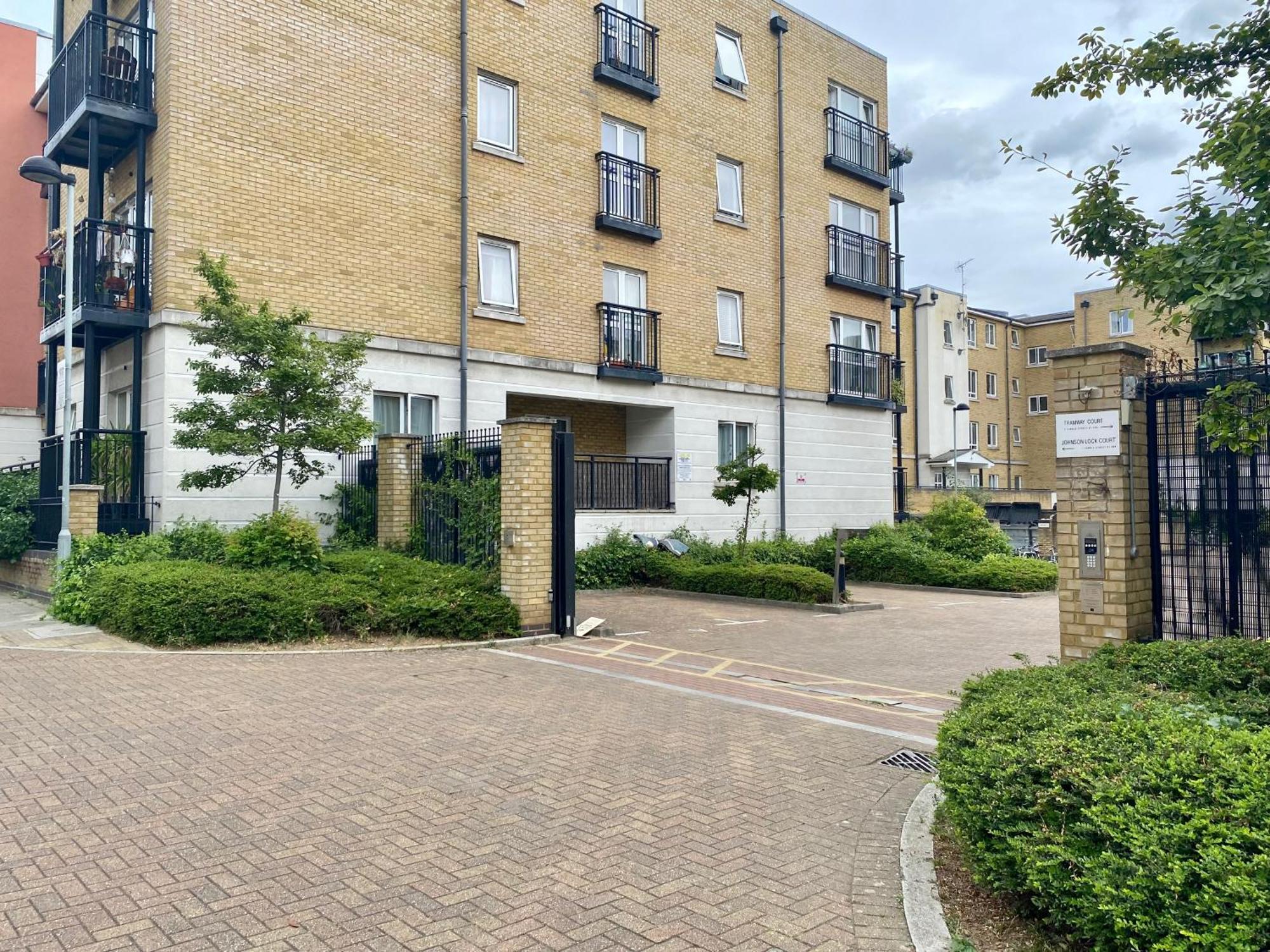 Orange Flat By Lower Regent Canal Appartement Londen